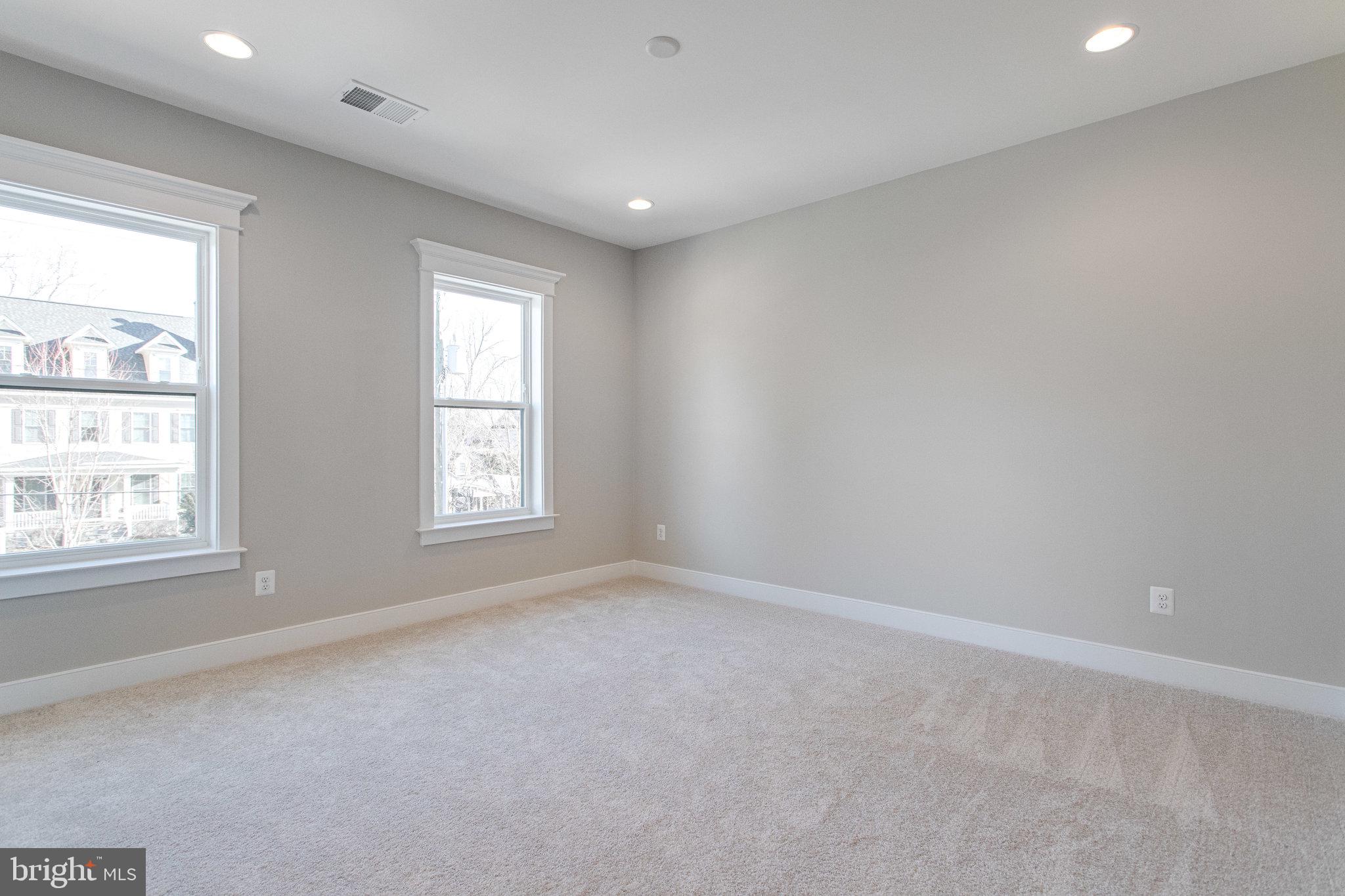 CHESTERBROOK - Residential