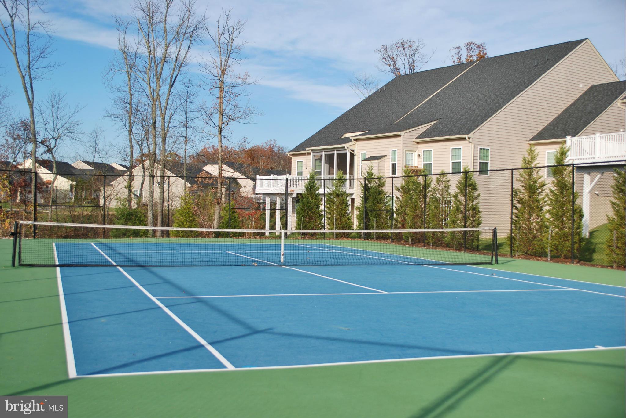 SIGNATURE CLUB AT GREENVIEW - Residential