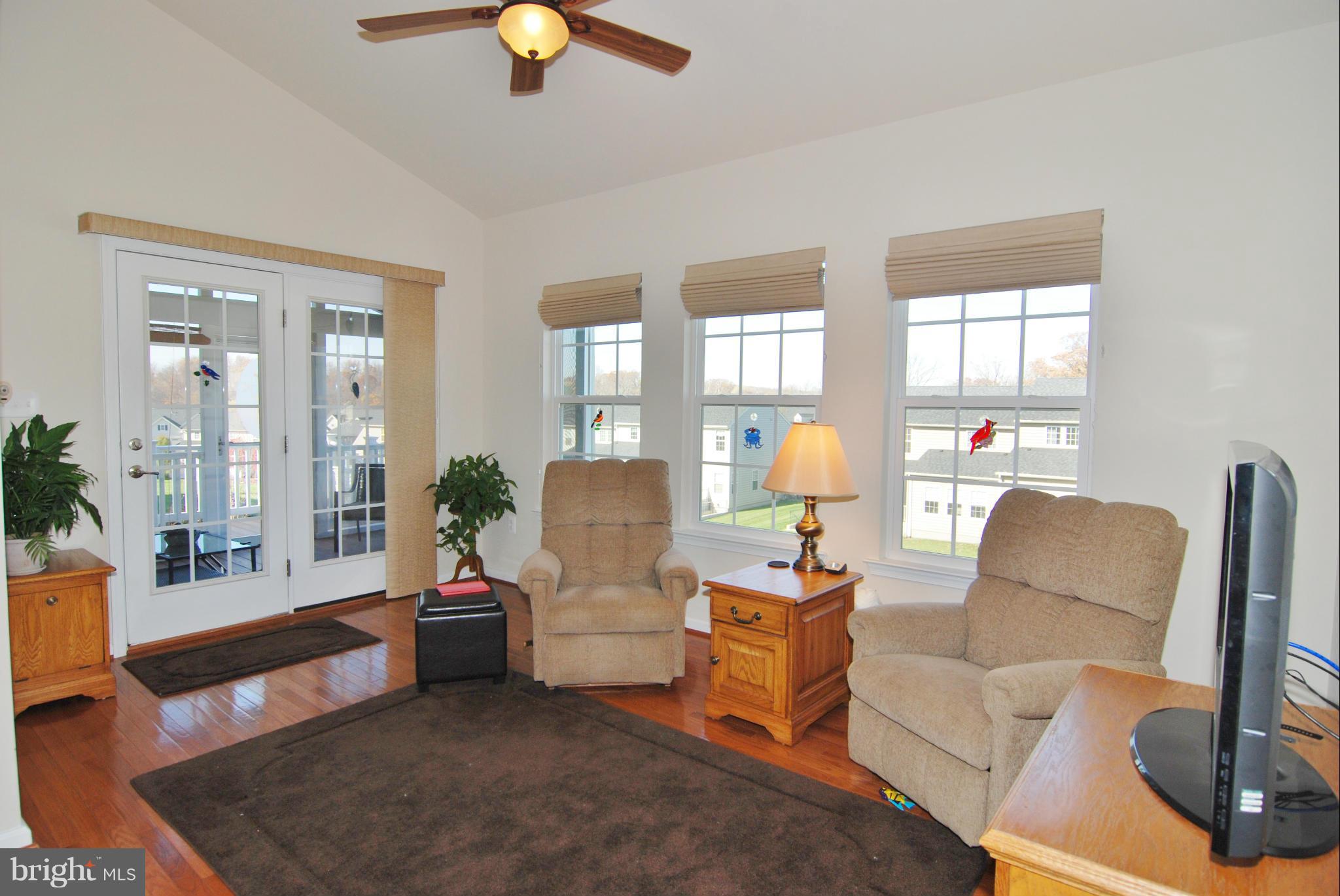 SIGNATURE CLUB AT GREENVIEW - Residential