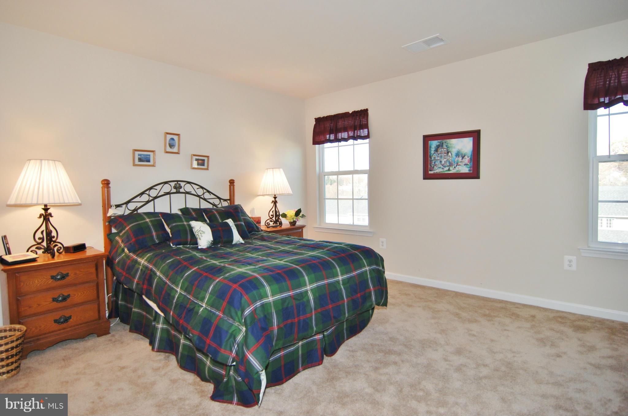 SIGNATURE CLUB AT GREENVIEW - Residential