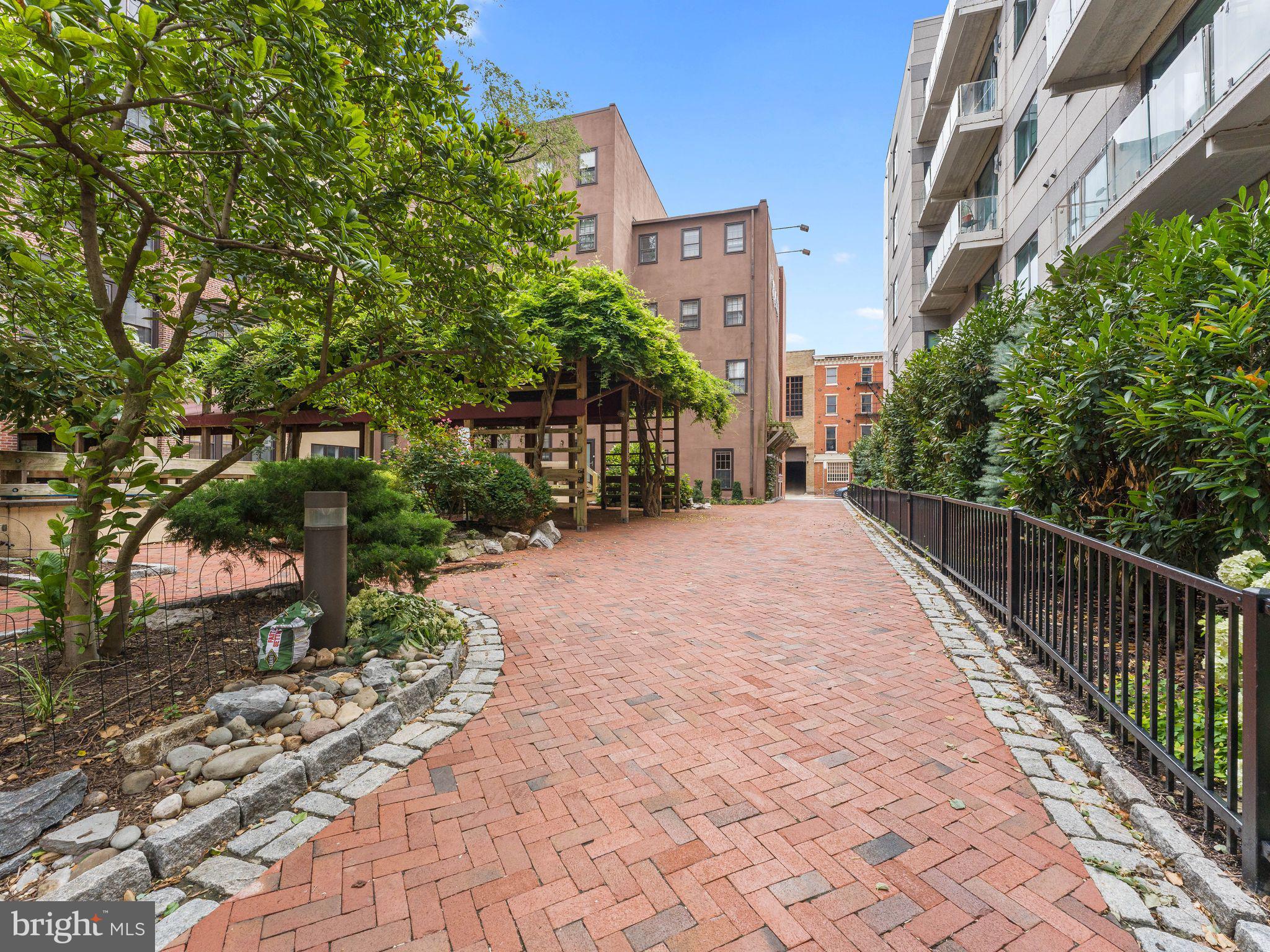 301 RACE STREET 00 215