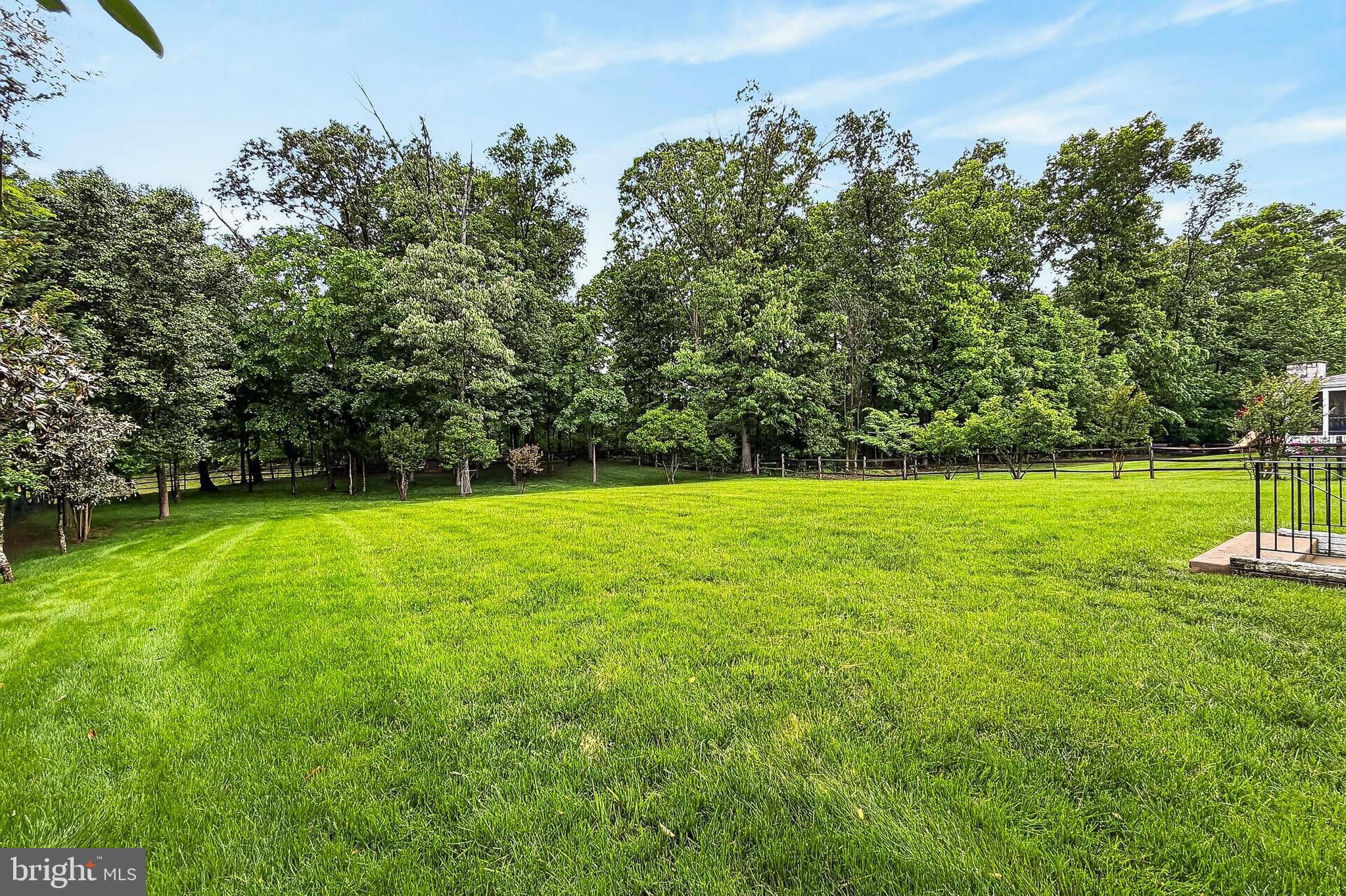 BLUE SPRING FARM - Residential