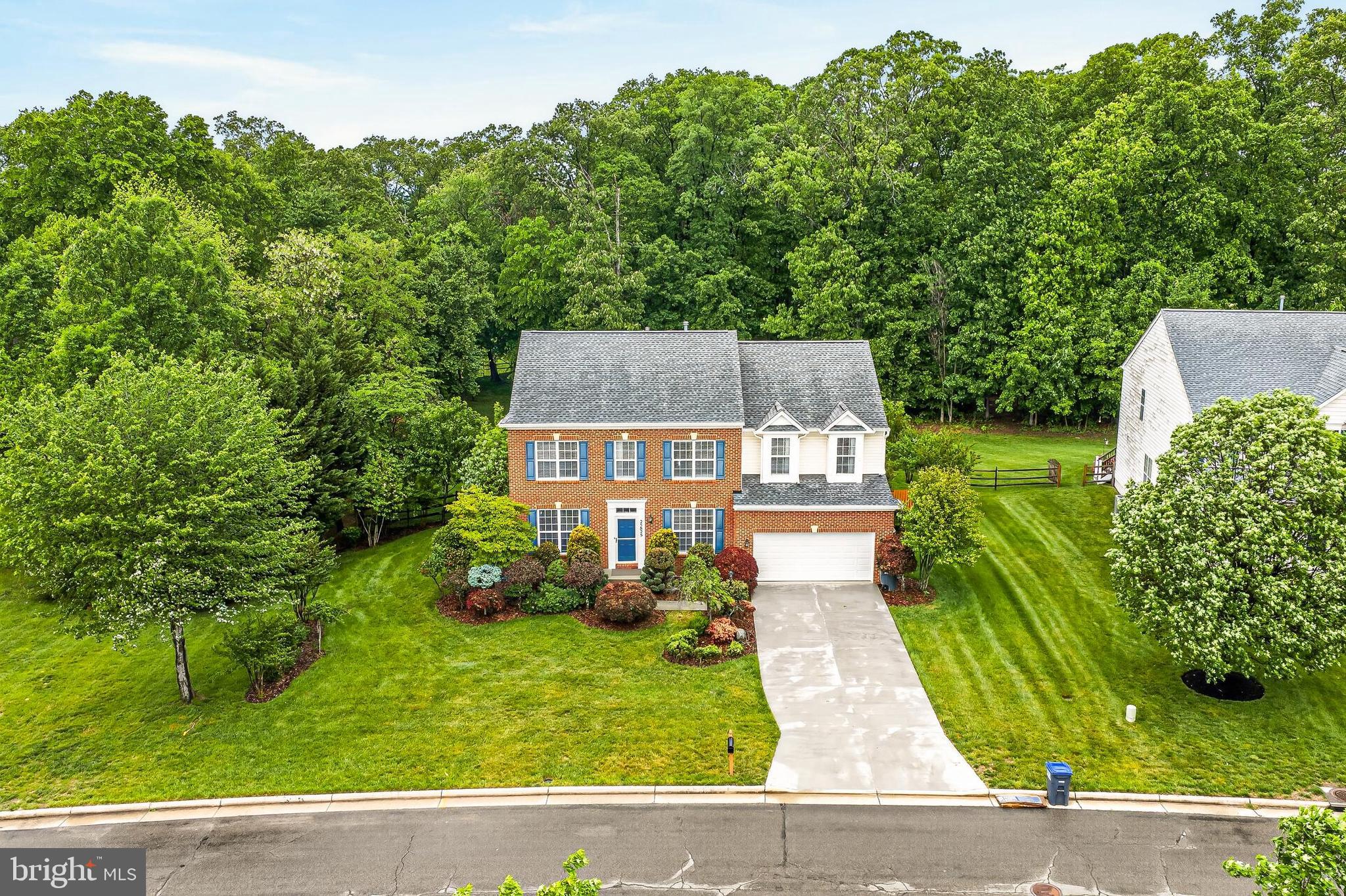 BLUE SPRING FARM - Residential