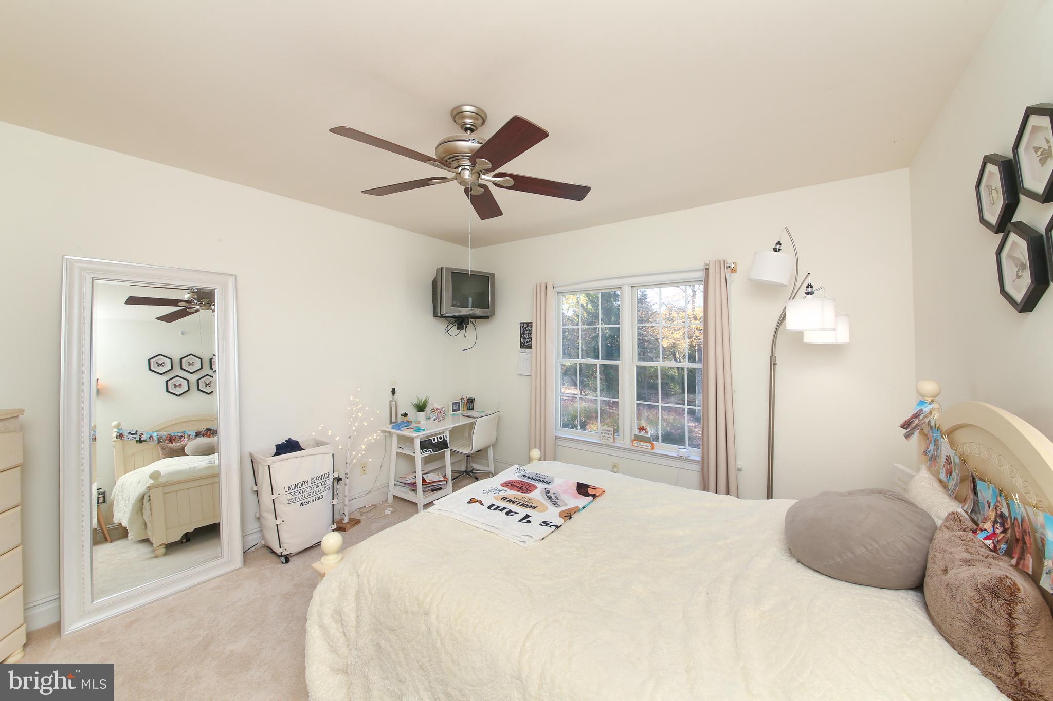 BROOKSIDE MANOR ES - Residential