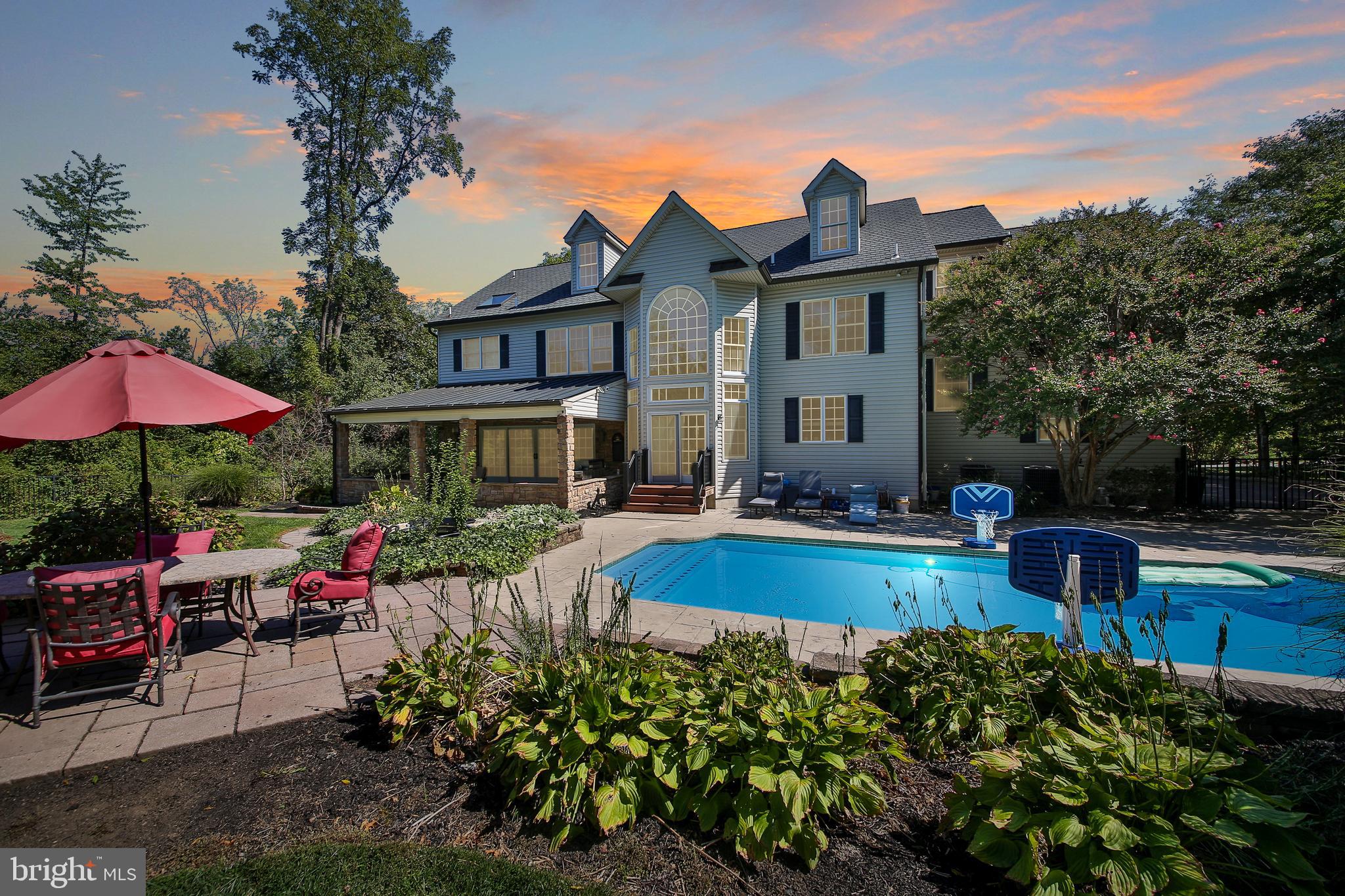 BROOKSIDE MANOR ES - Residential