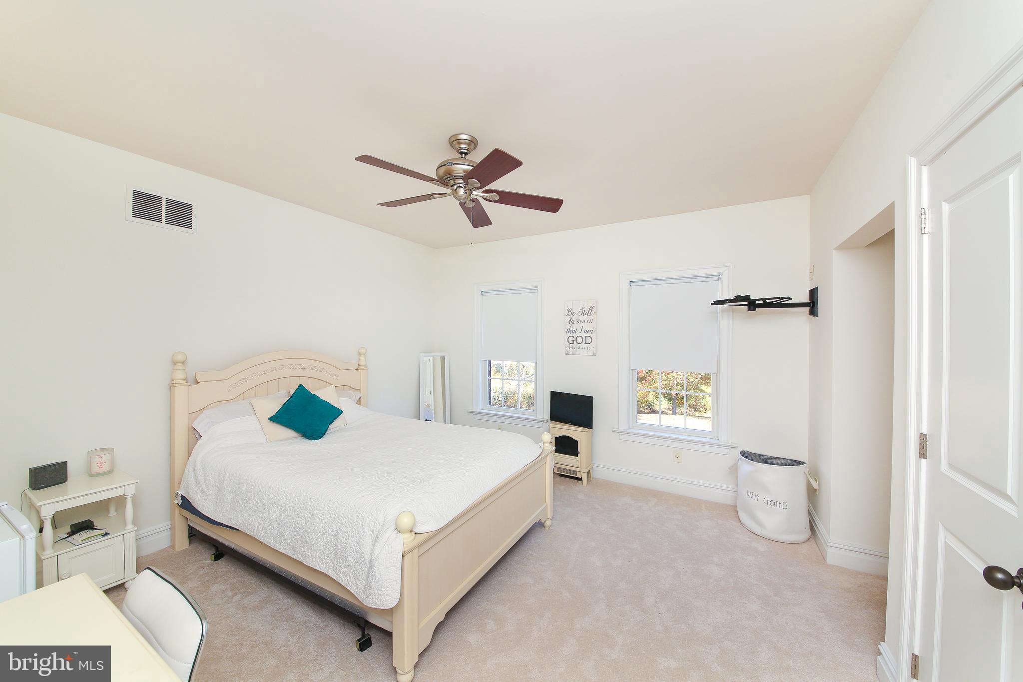 BROOKSIDE MANOR ES - Residential