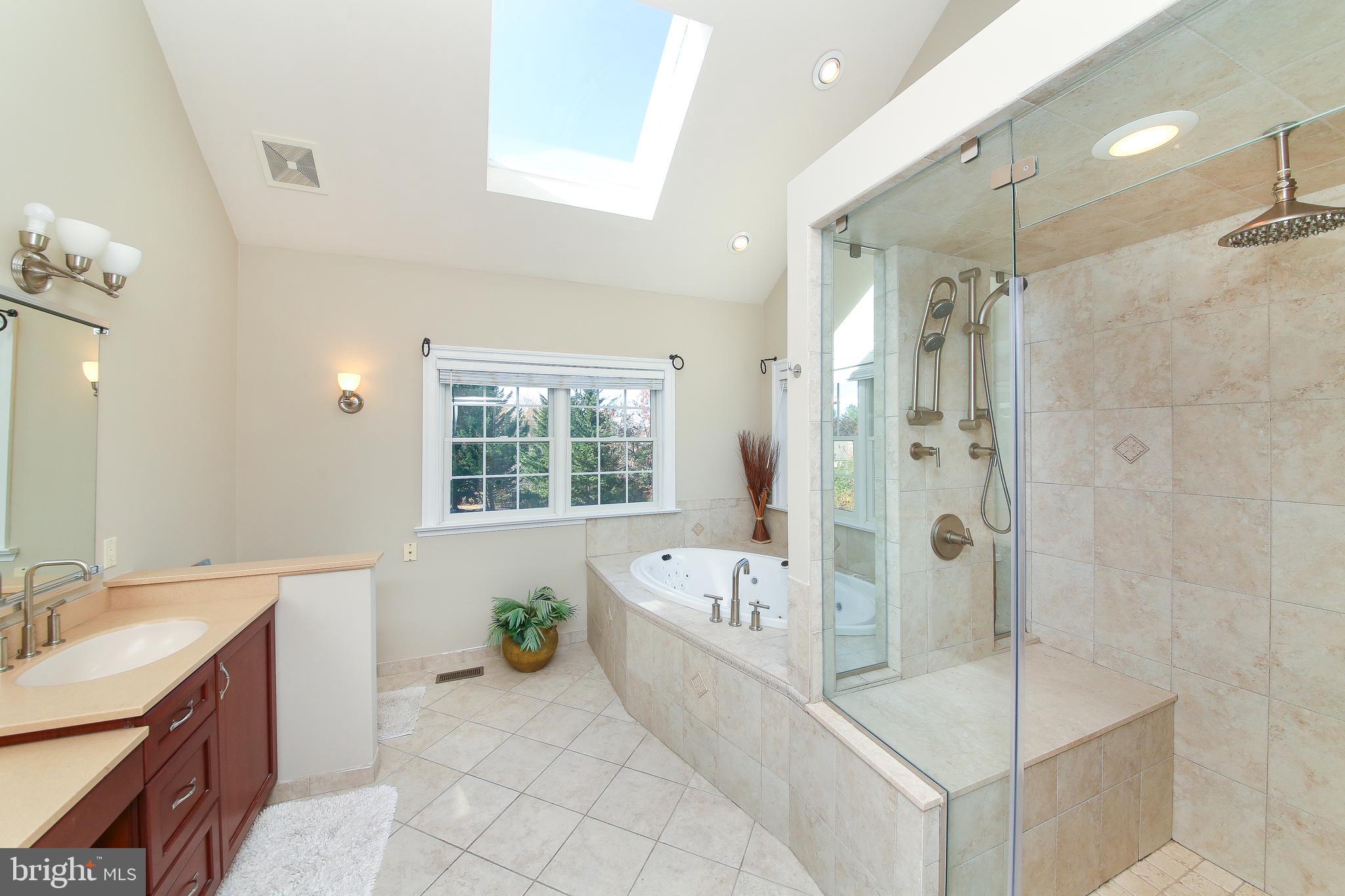 BROOKSIDE MANOR ES - Residential