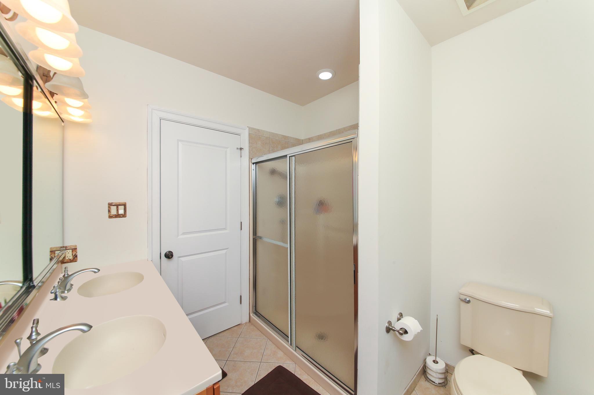 BROOKSIDE MANOR ES - Residential