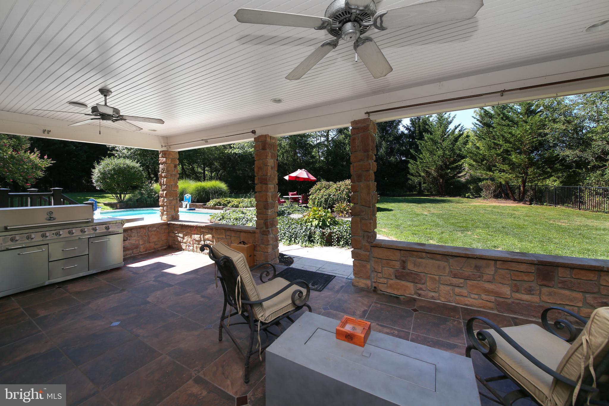 BROOKSIDE MANOR ES - Residential