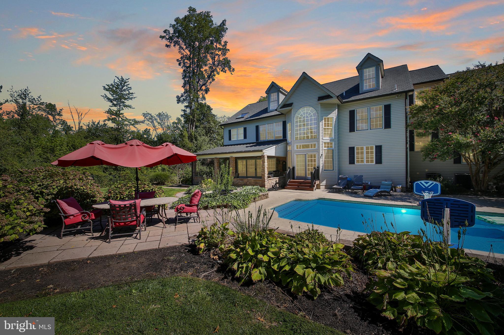 BROOKSIDE MANOR ES - Residential