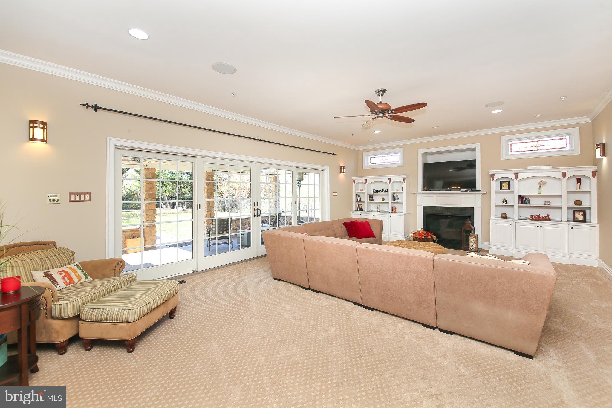 BROOKSIDE MANOR ES - Residential