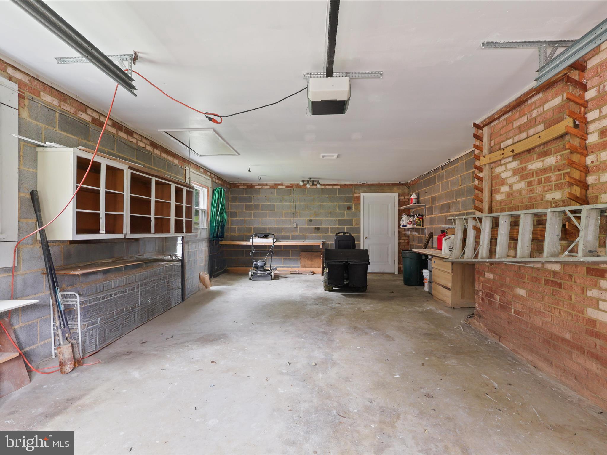 MOUNT ZEPHYR - Residential