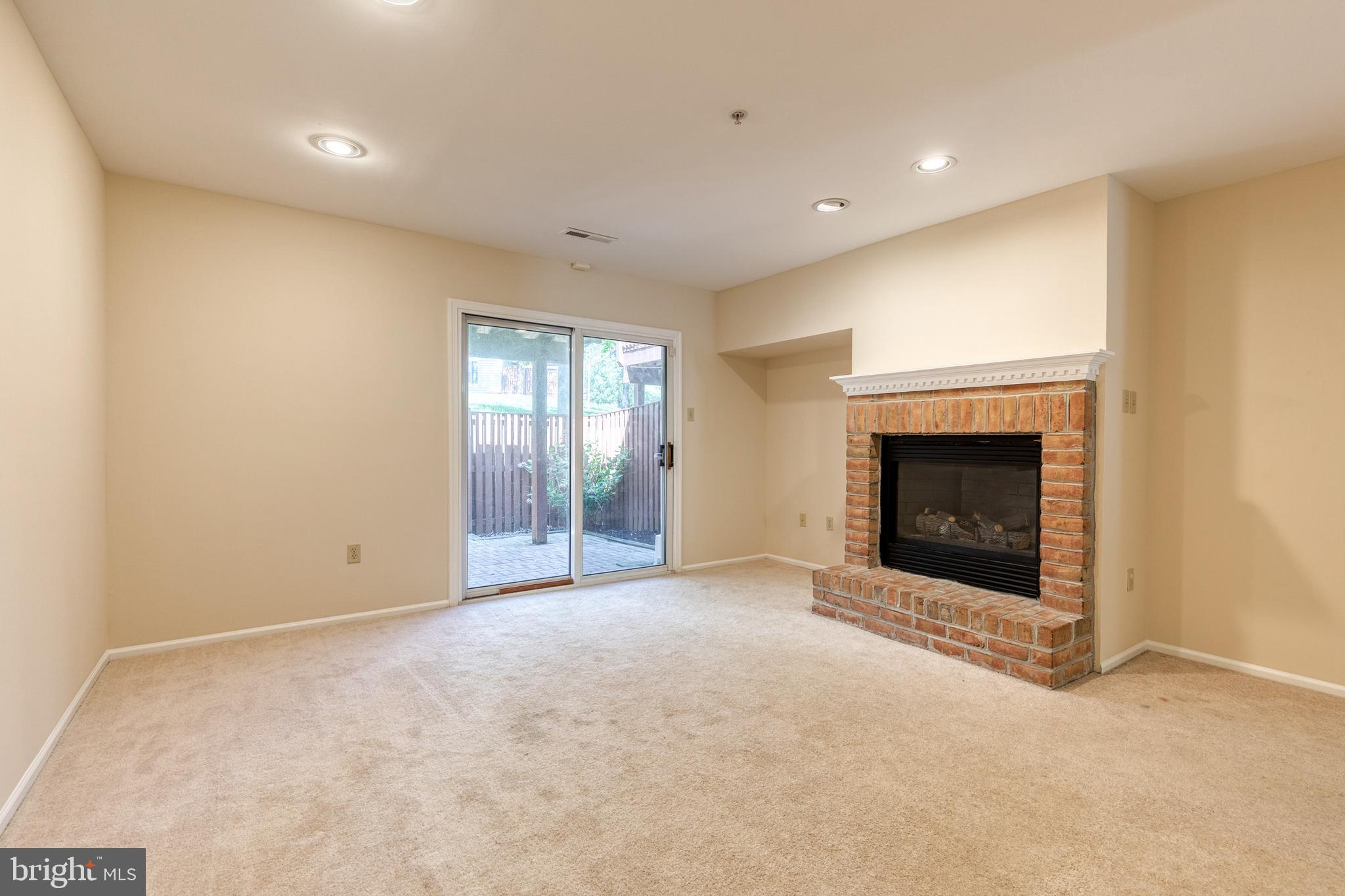 BROOKSIDE - Residential