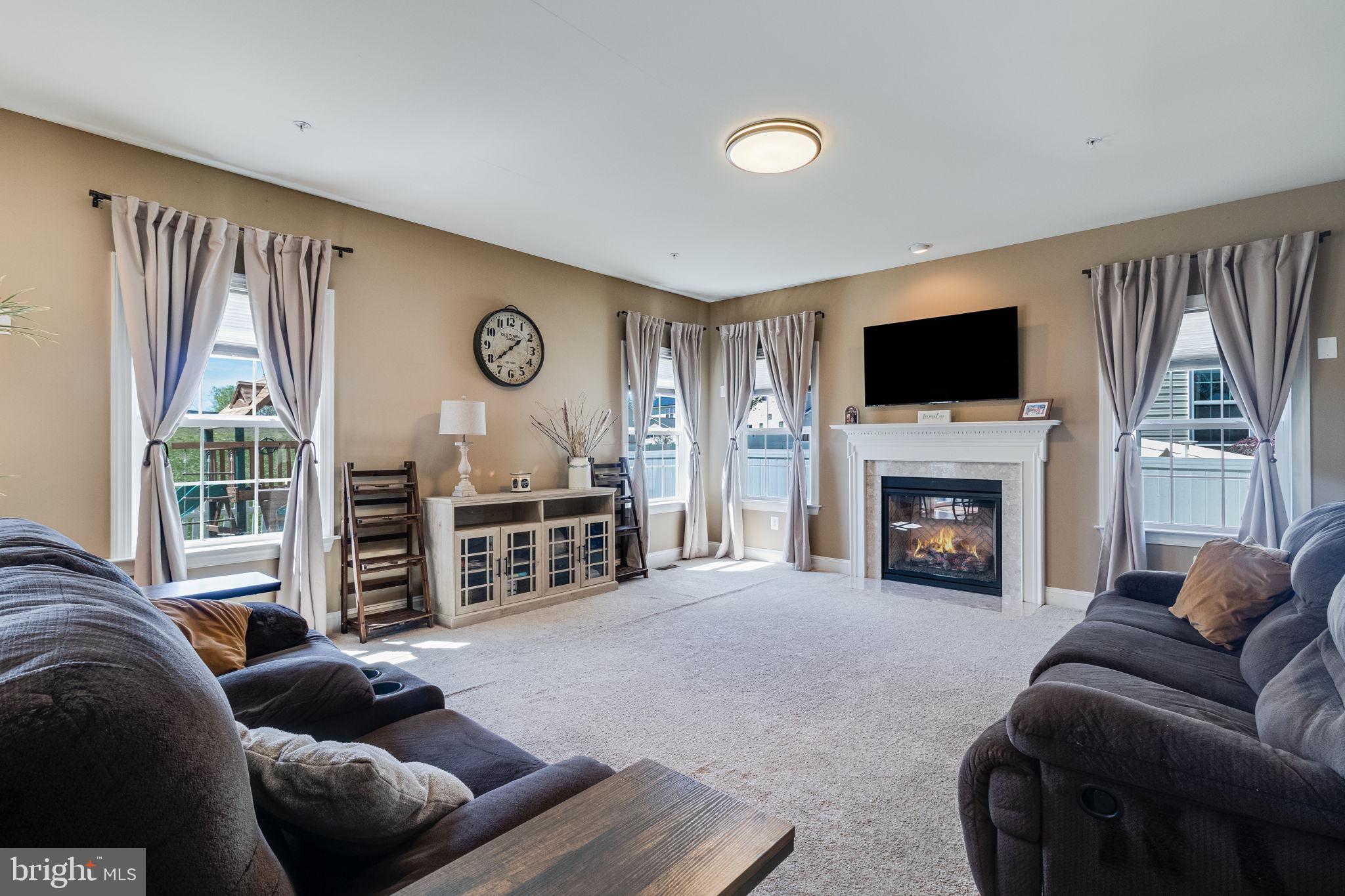 BROAD CREEK - Residential