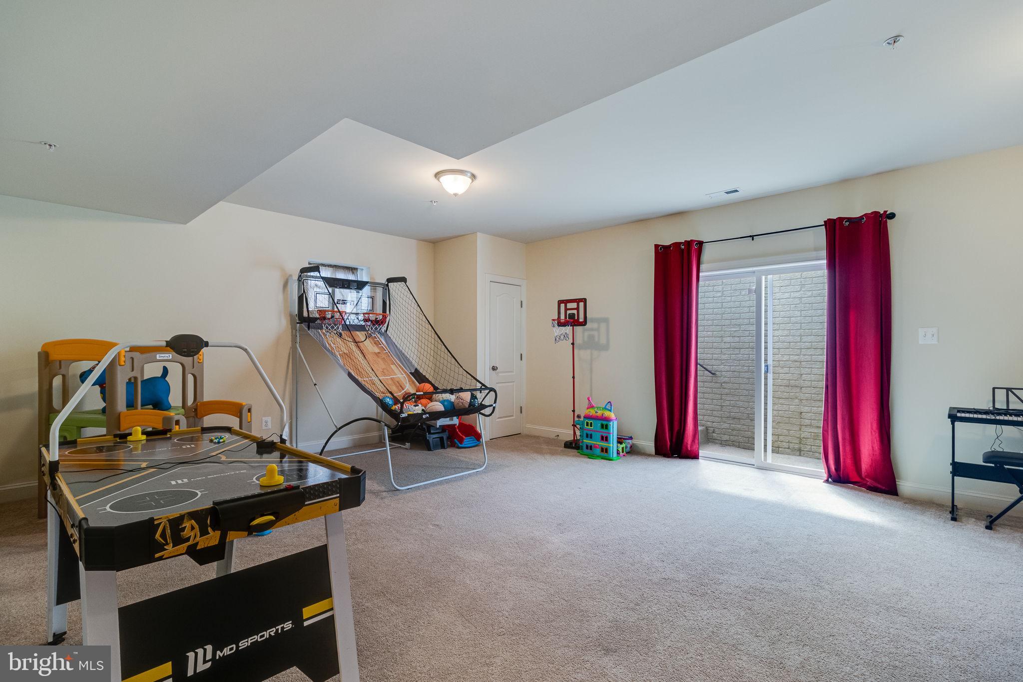 BROAD CREEK - Residential