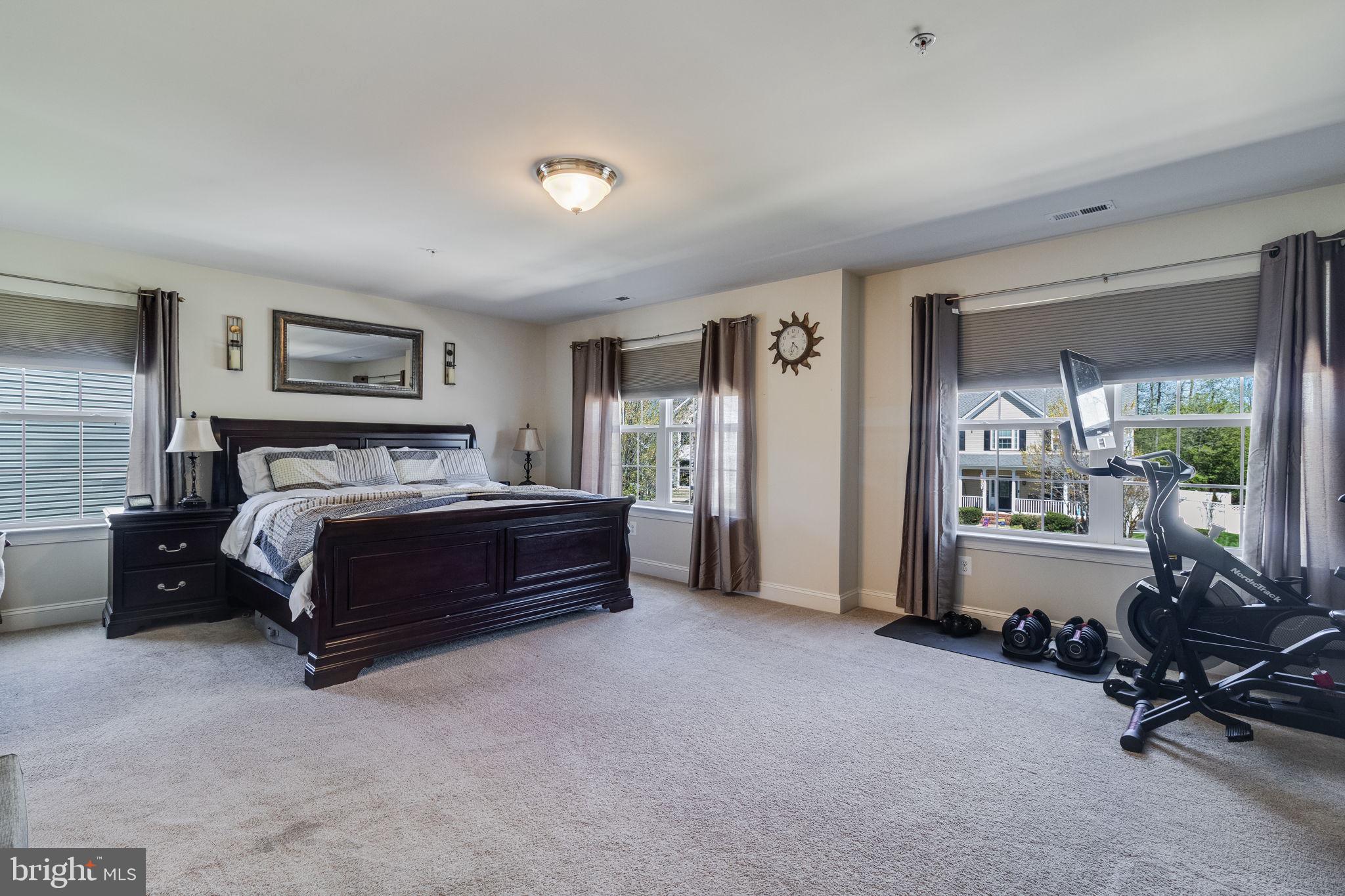 BROAD CREEK - Residential