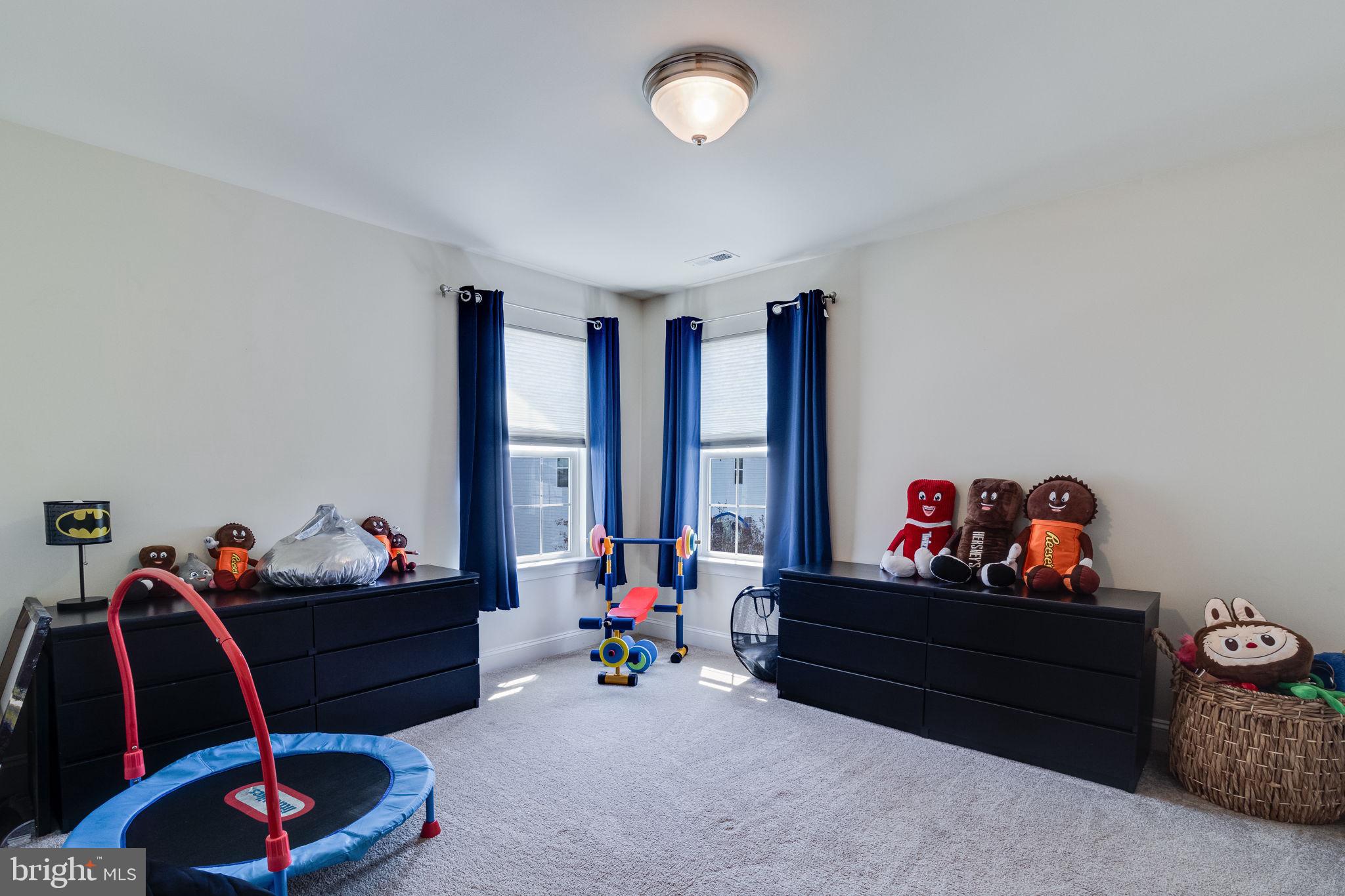 BROAD CREEK - Residential