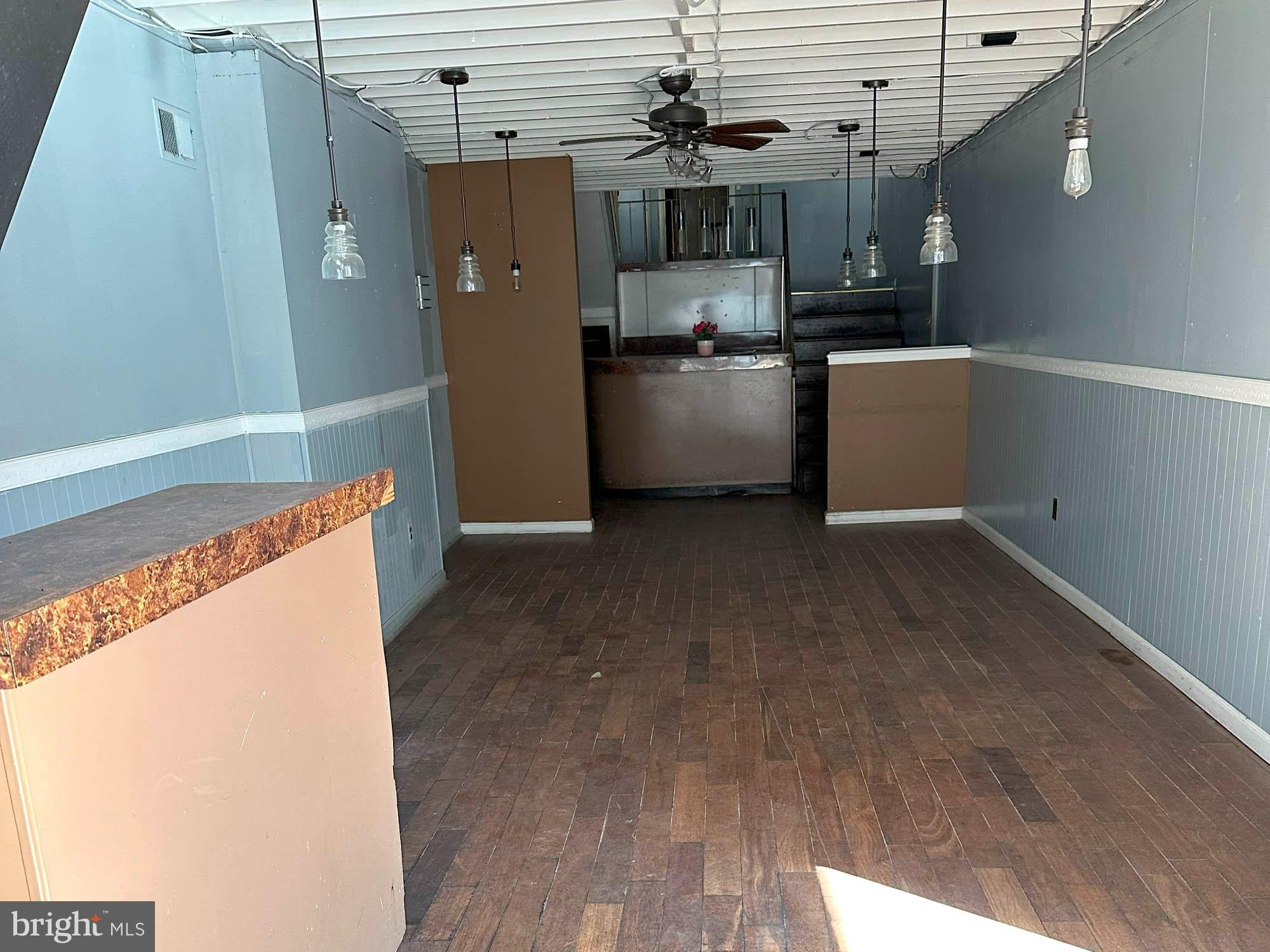 MOUNT VERNON - Commercial Sale
