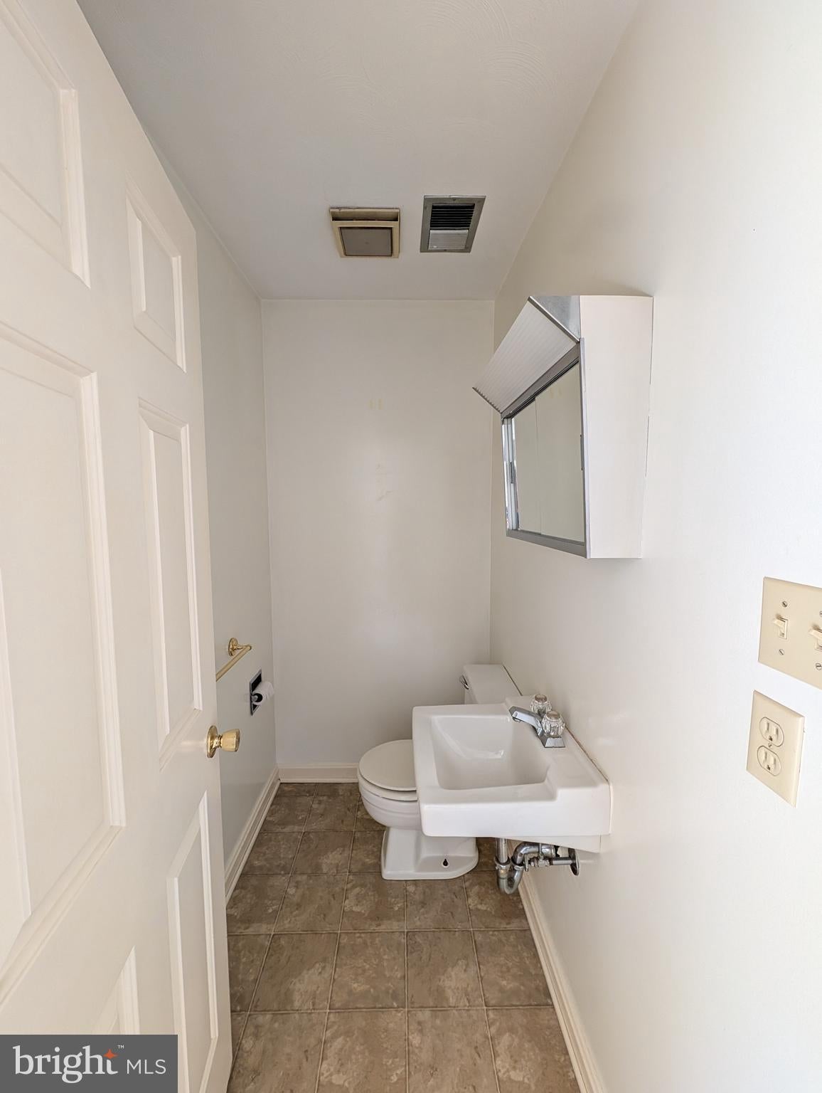 105 RIDGE AVENUE