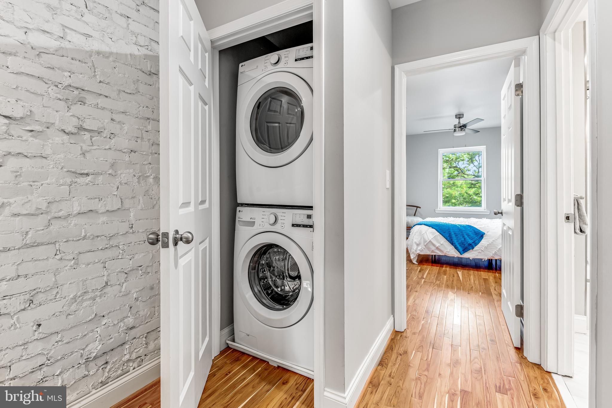 HOES HEIGHTS - Residential