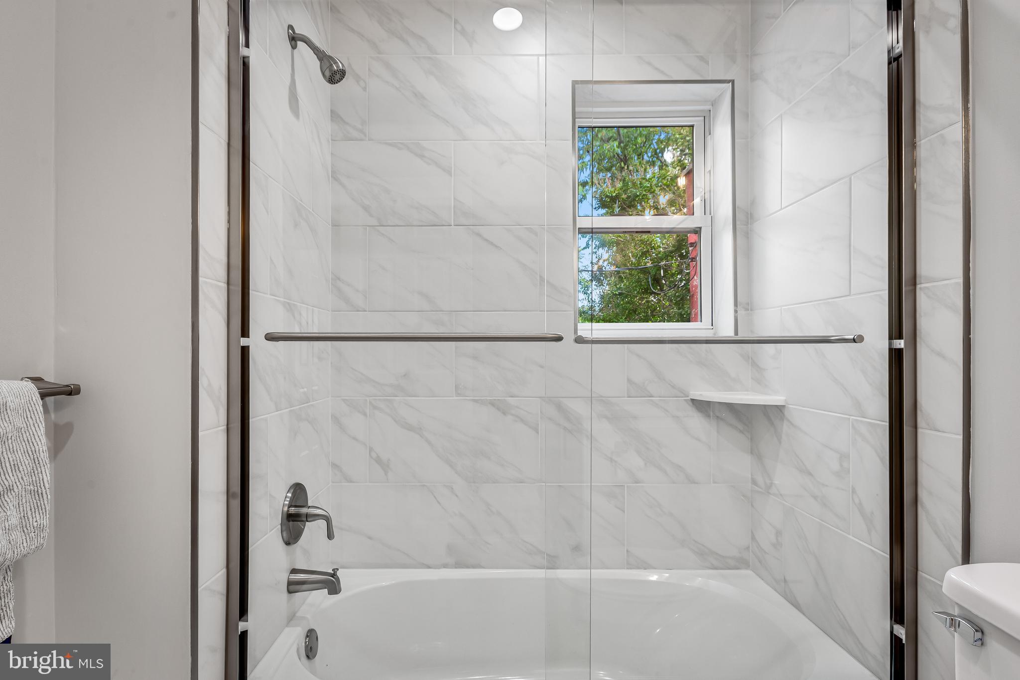 HOES HEIGHTS - Residential