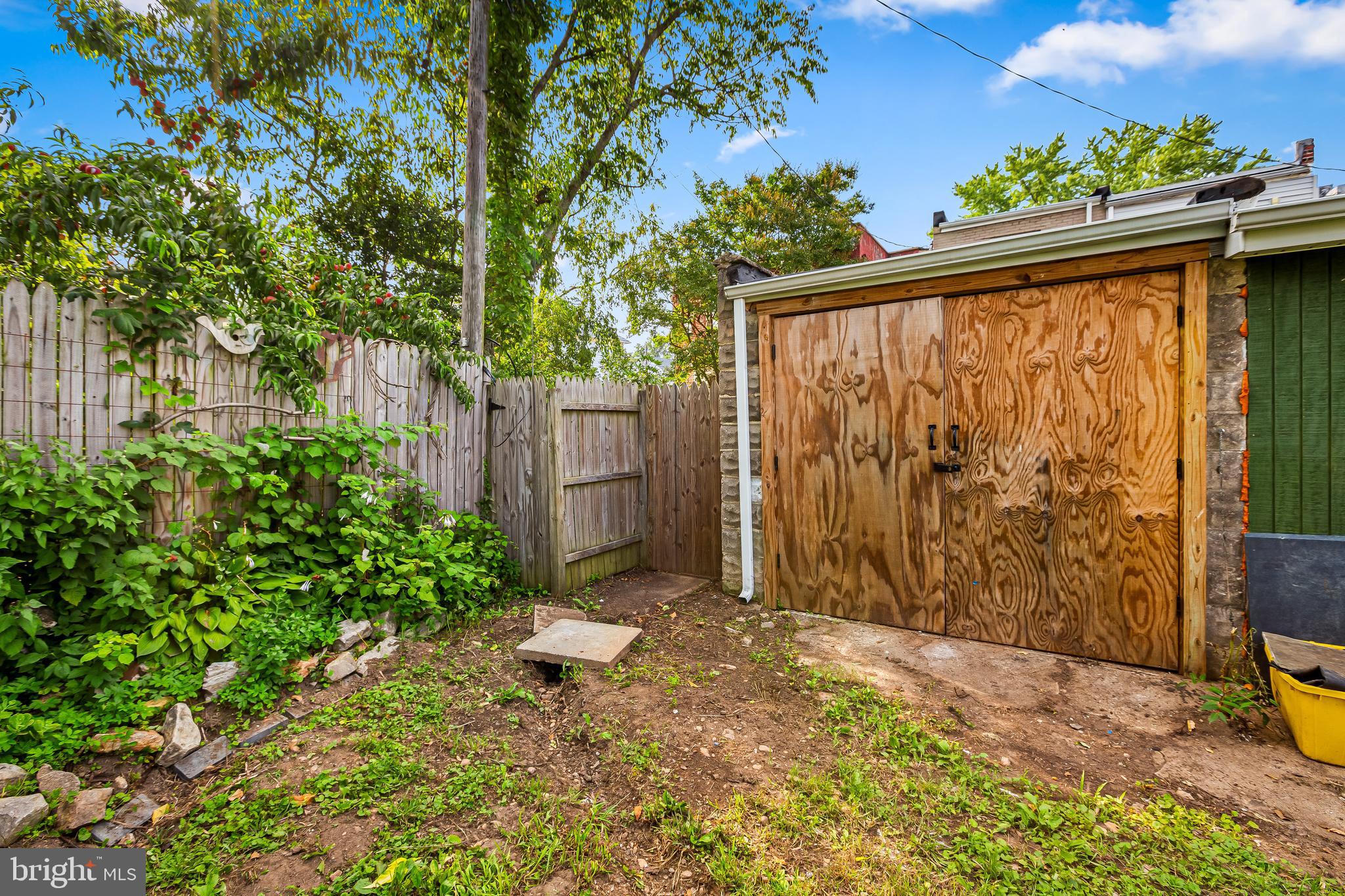 HOES HEIGHTS - Residential