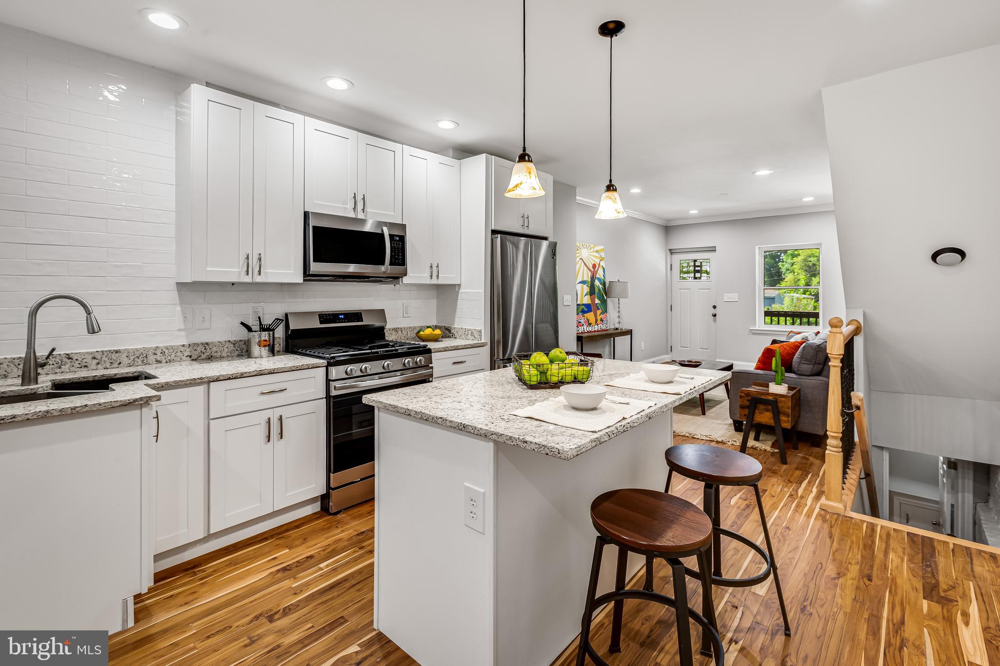 HOES HEIGHTS - Residential