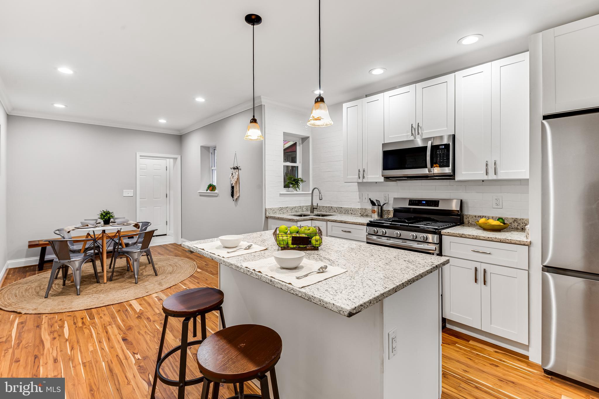 HOES HEIGHTS - Residential