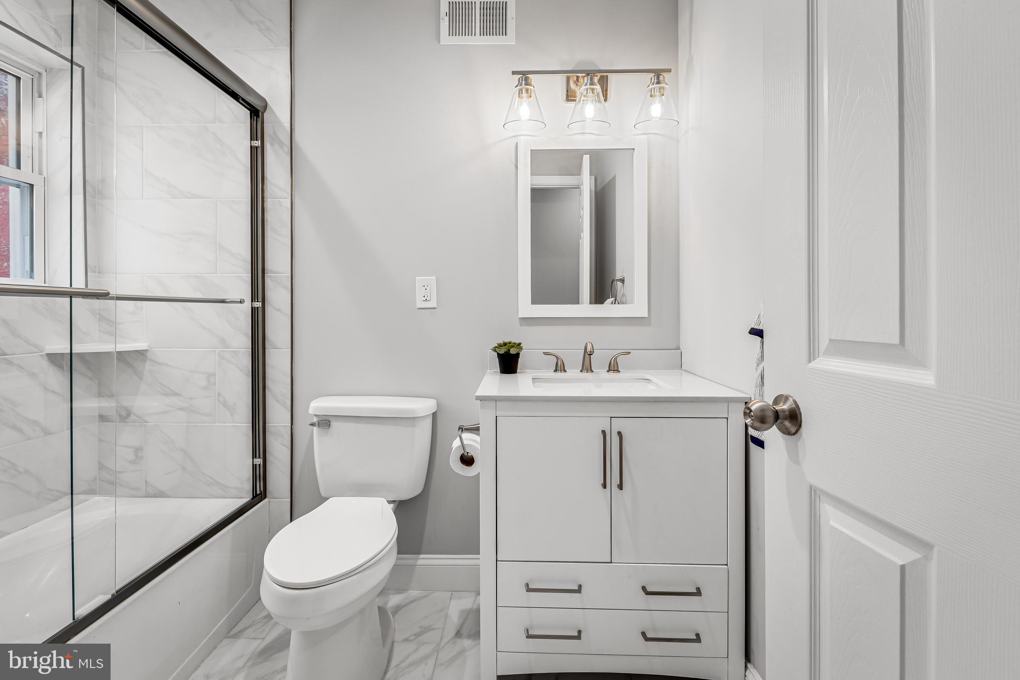 HOES HEIGHTS - Residential