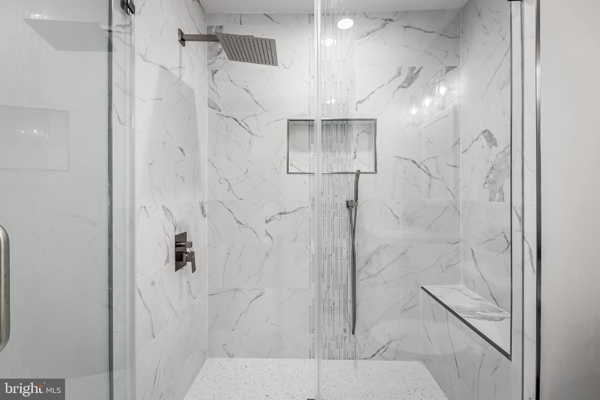 HOES HEIGHTS - Residential