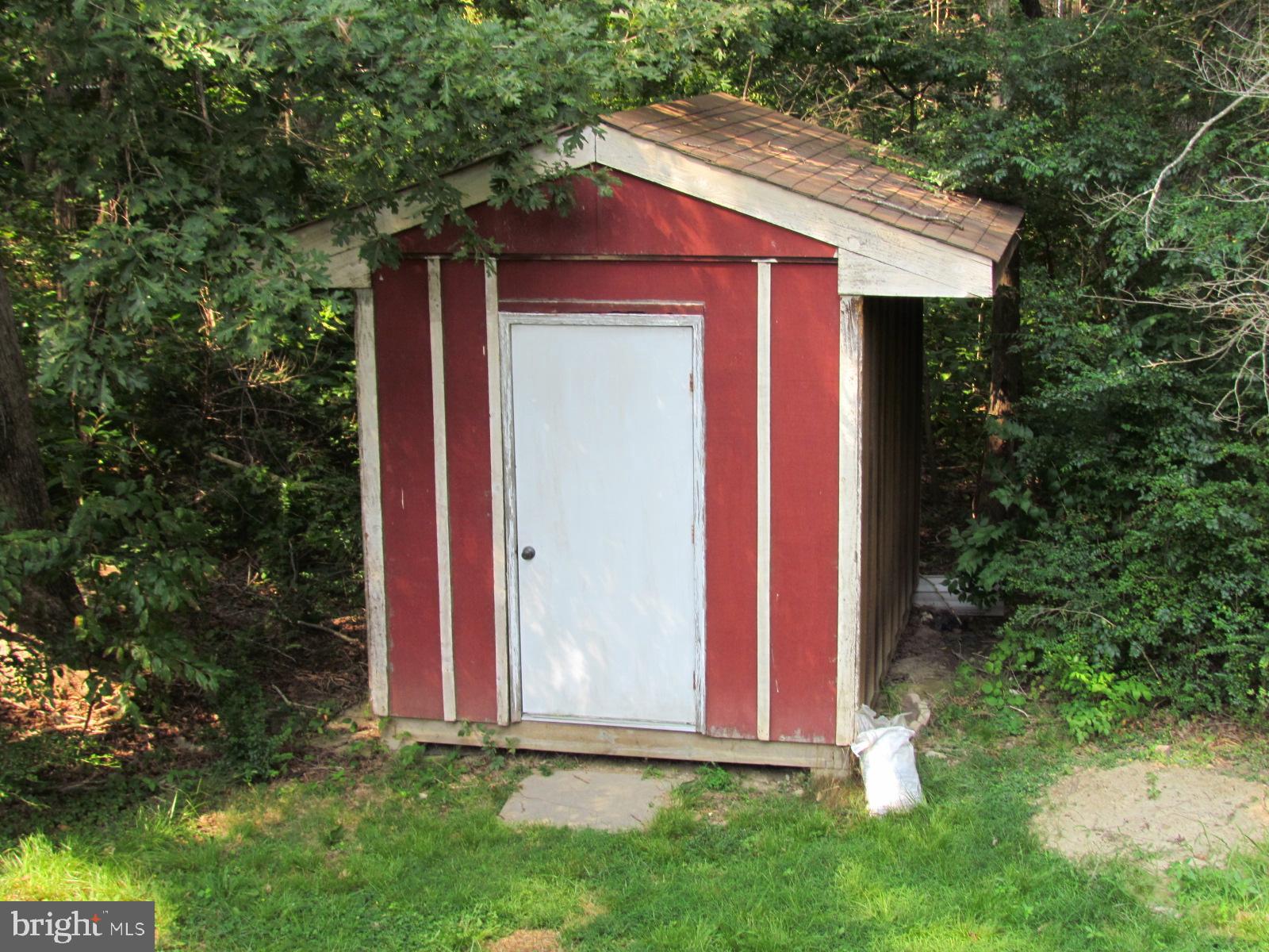 CEDAR COVE - Residential Lease