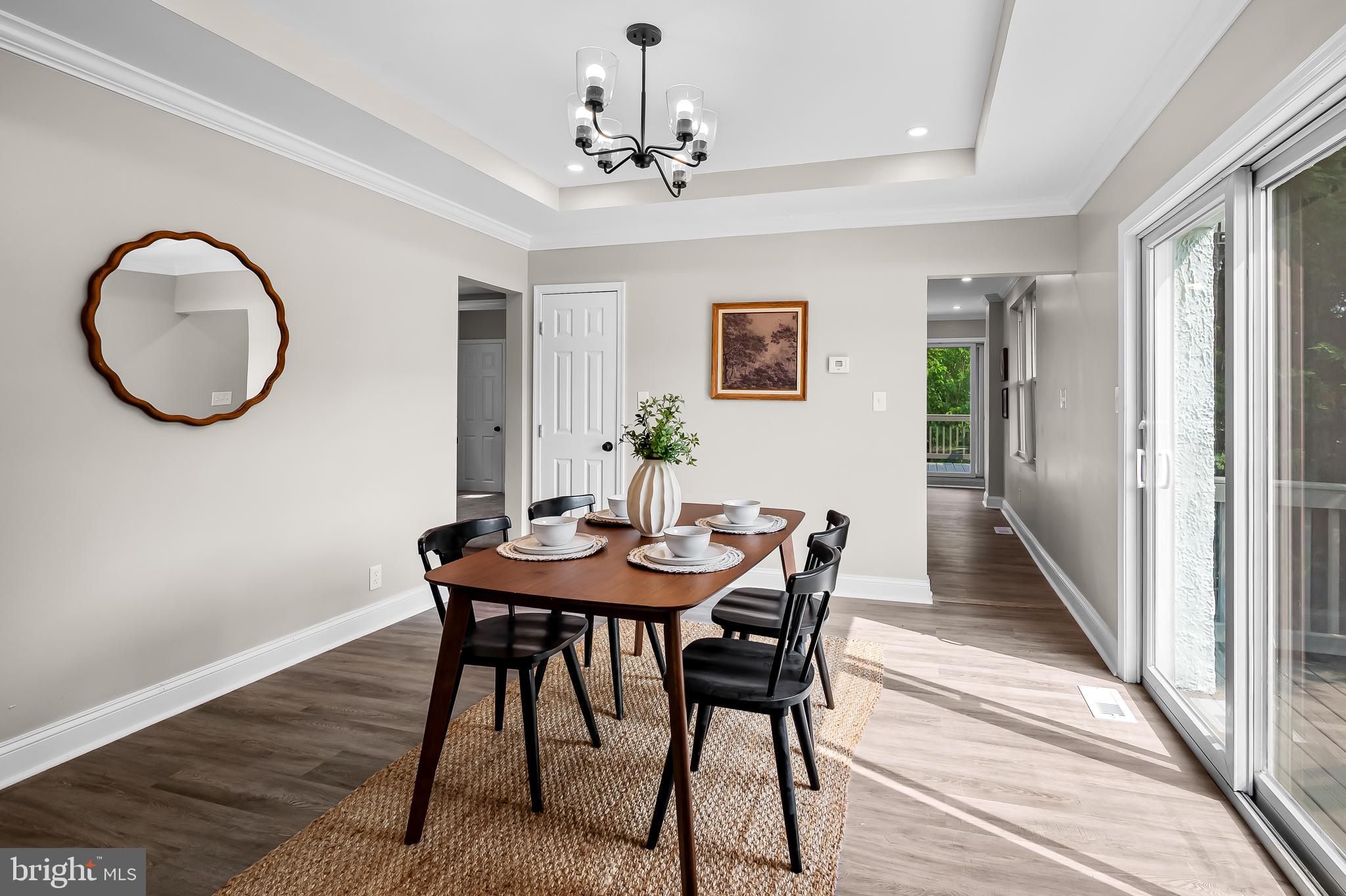 MEDFIELD - Residential