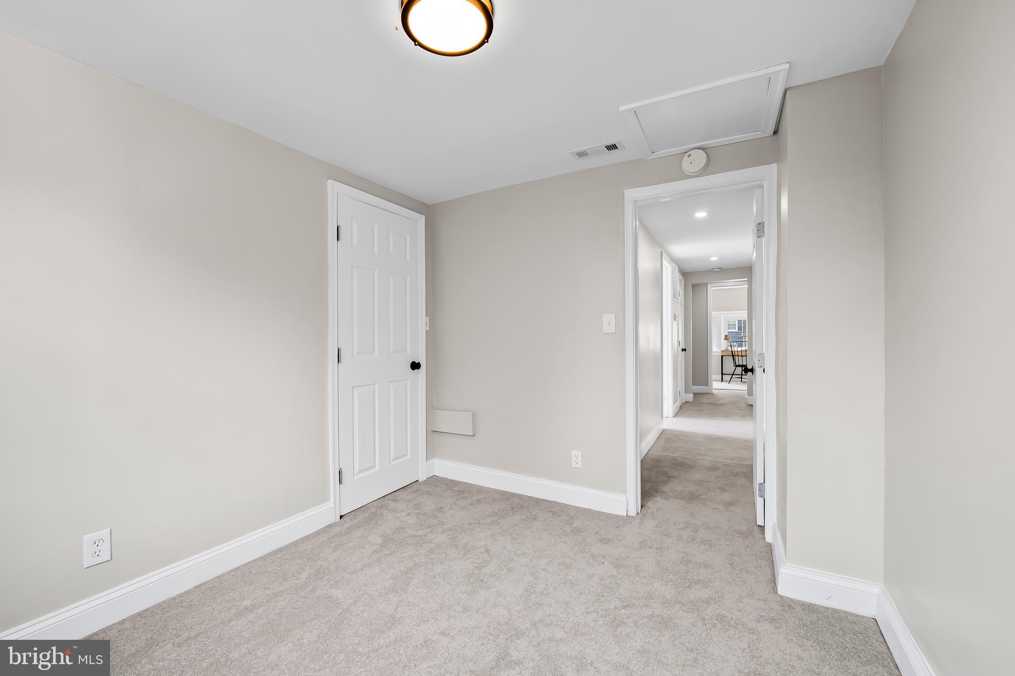 MEDFIELD - Residential