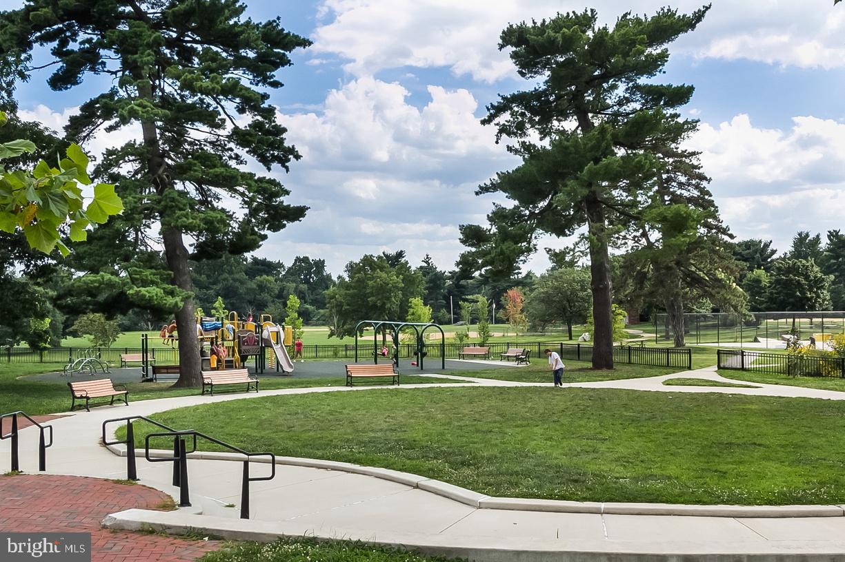 MEDFIELD - Residential
