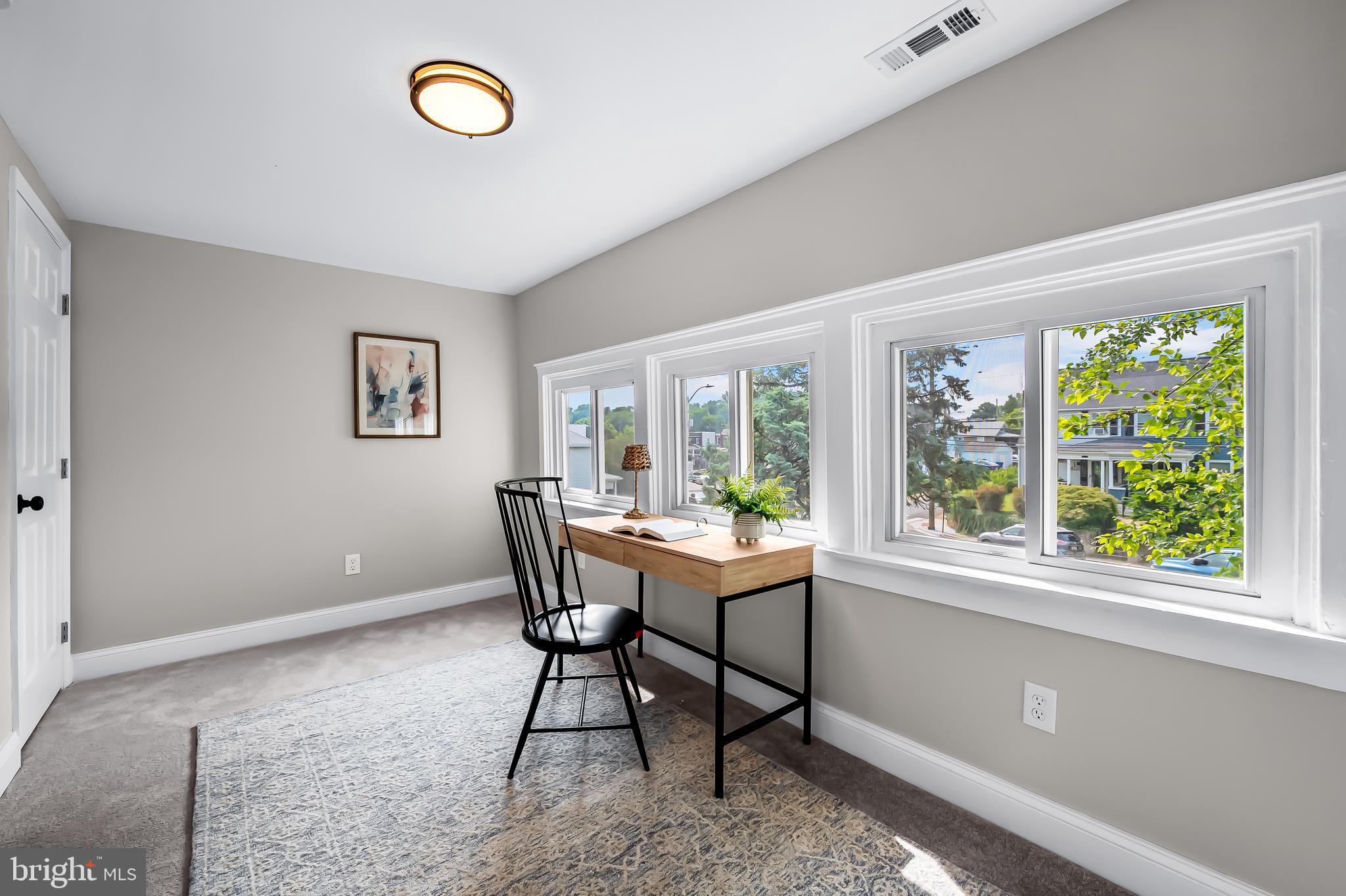 MEDFIELD - Residential