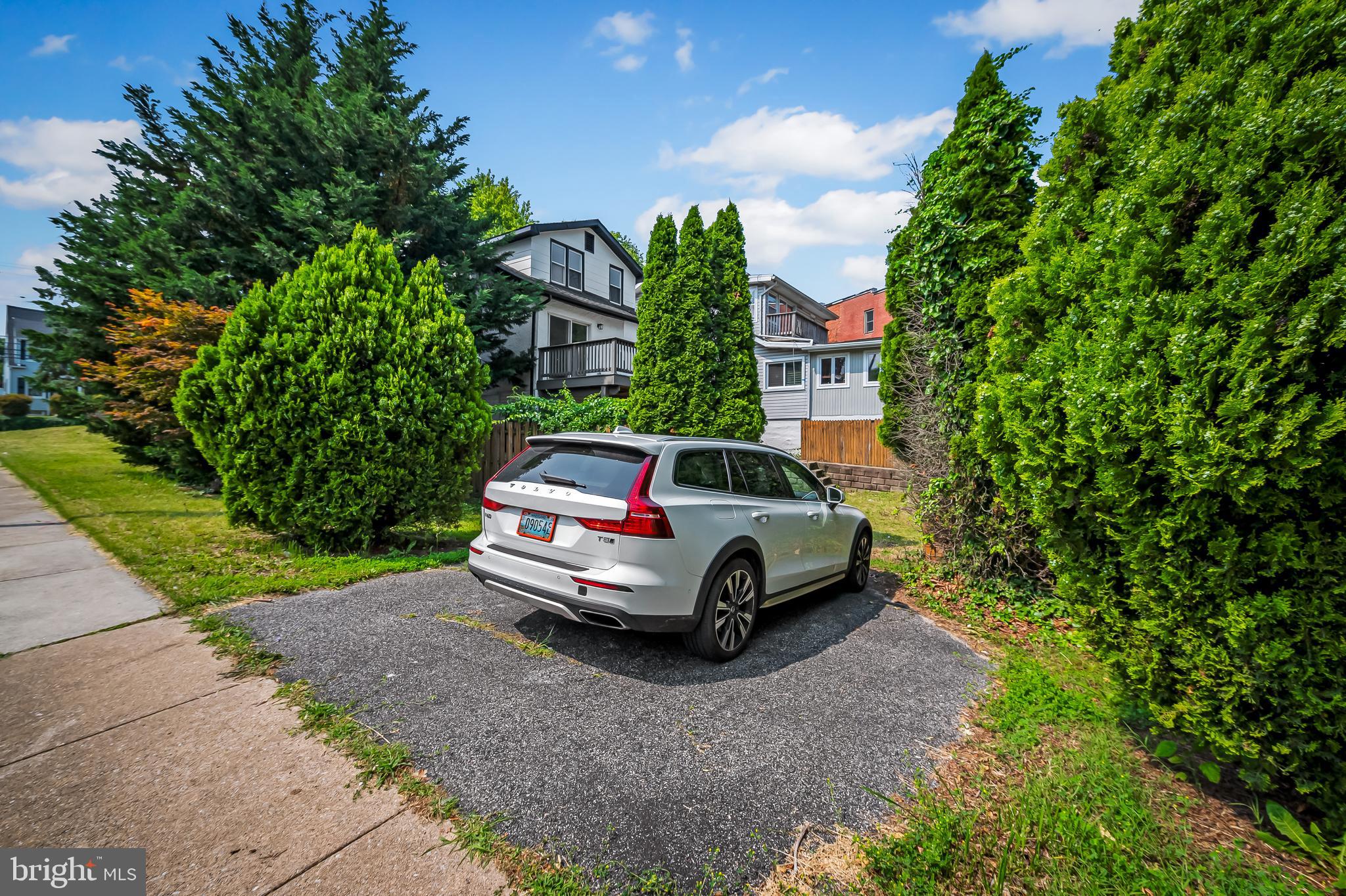 MEDFIELD - Residential