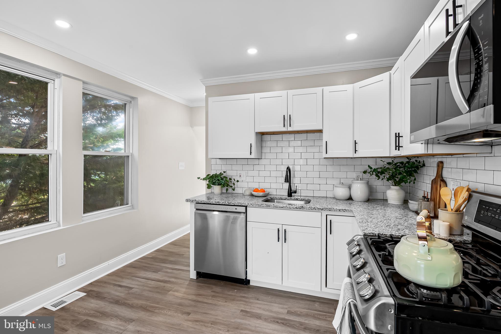MEDFIELD - Residential