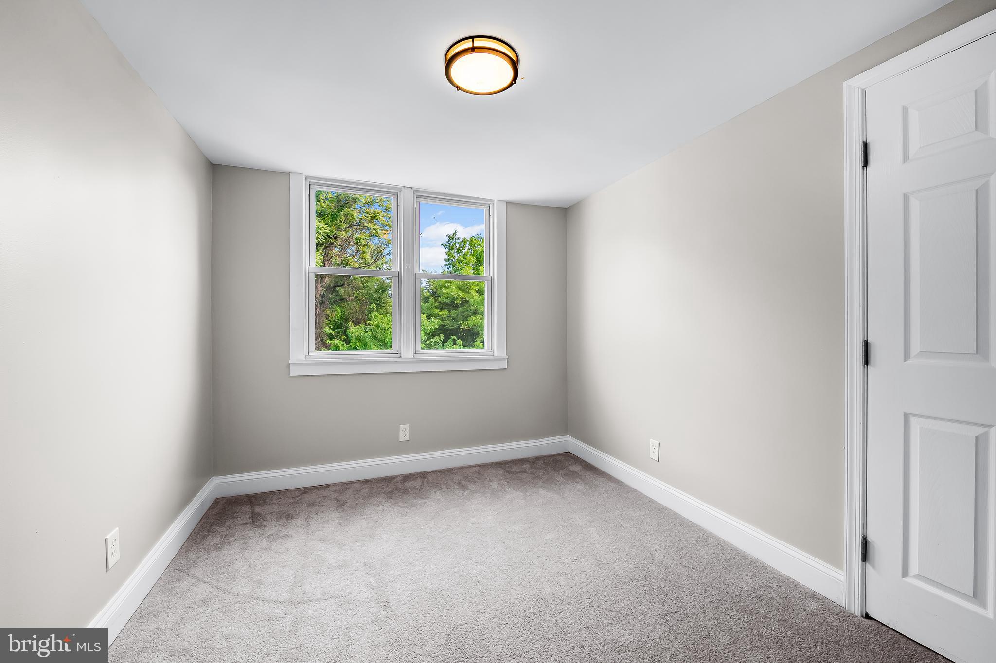 MEDFIELD - Residential