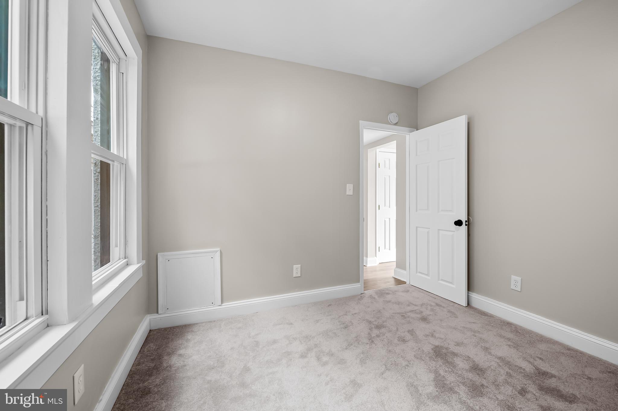 MEDFIELD - Residential