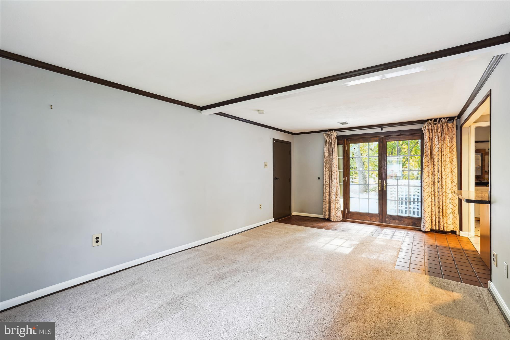 SUGARLAND RUN - Residential Lease