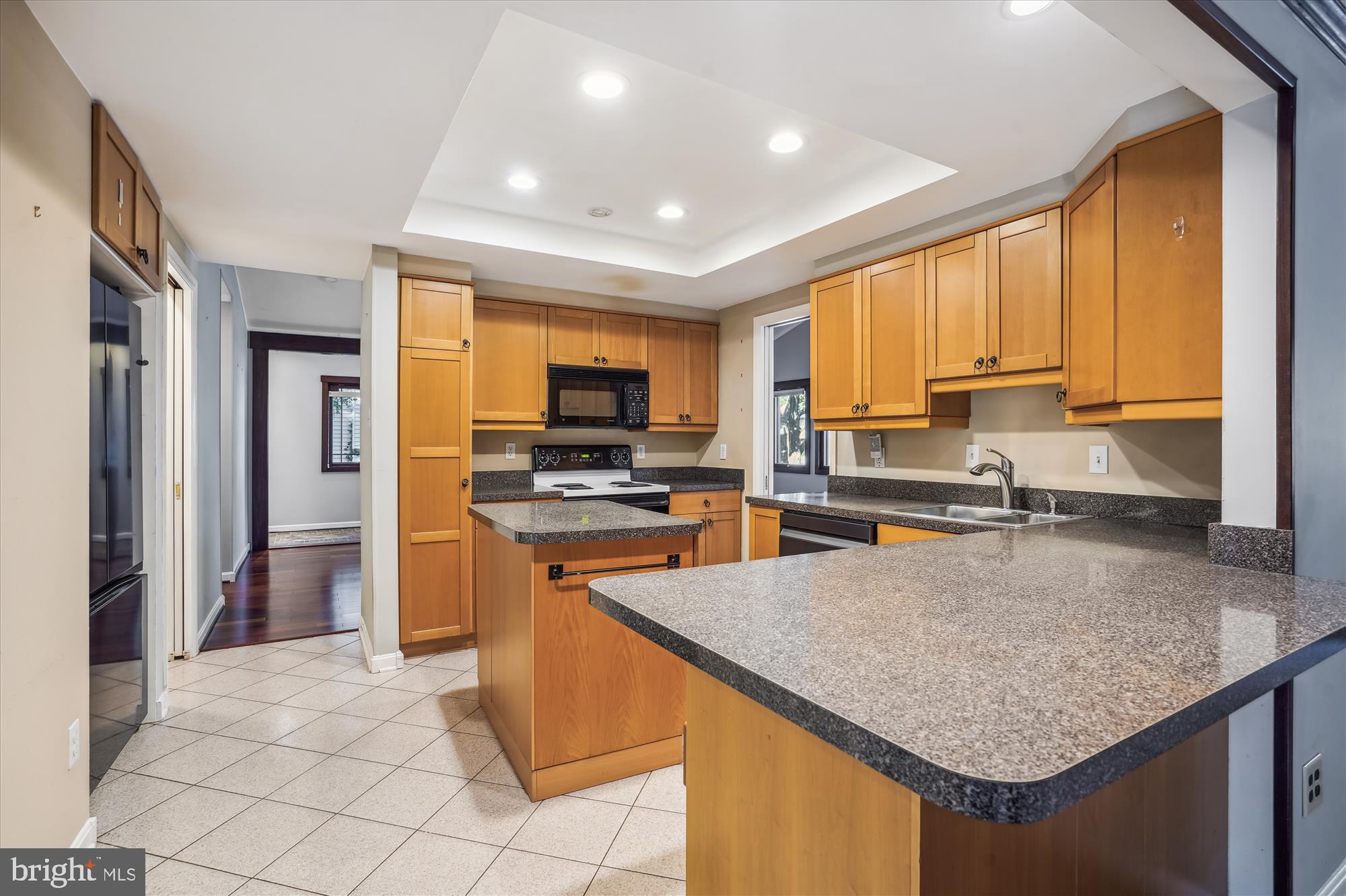 SUGARLAND RUN - Residential Lease