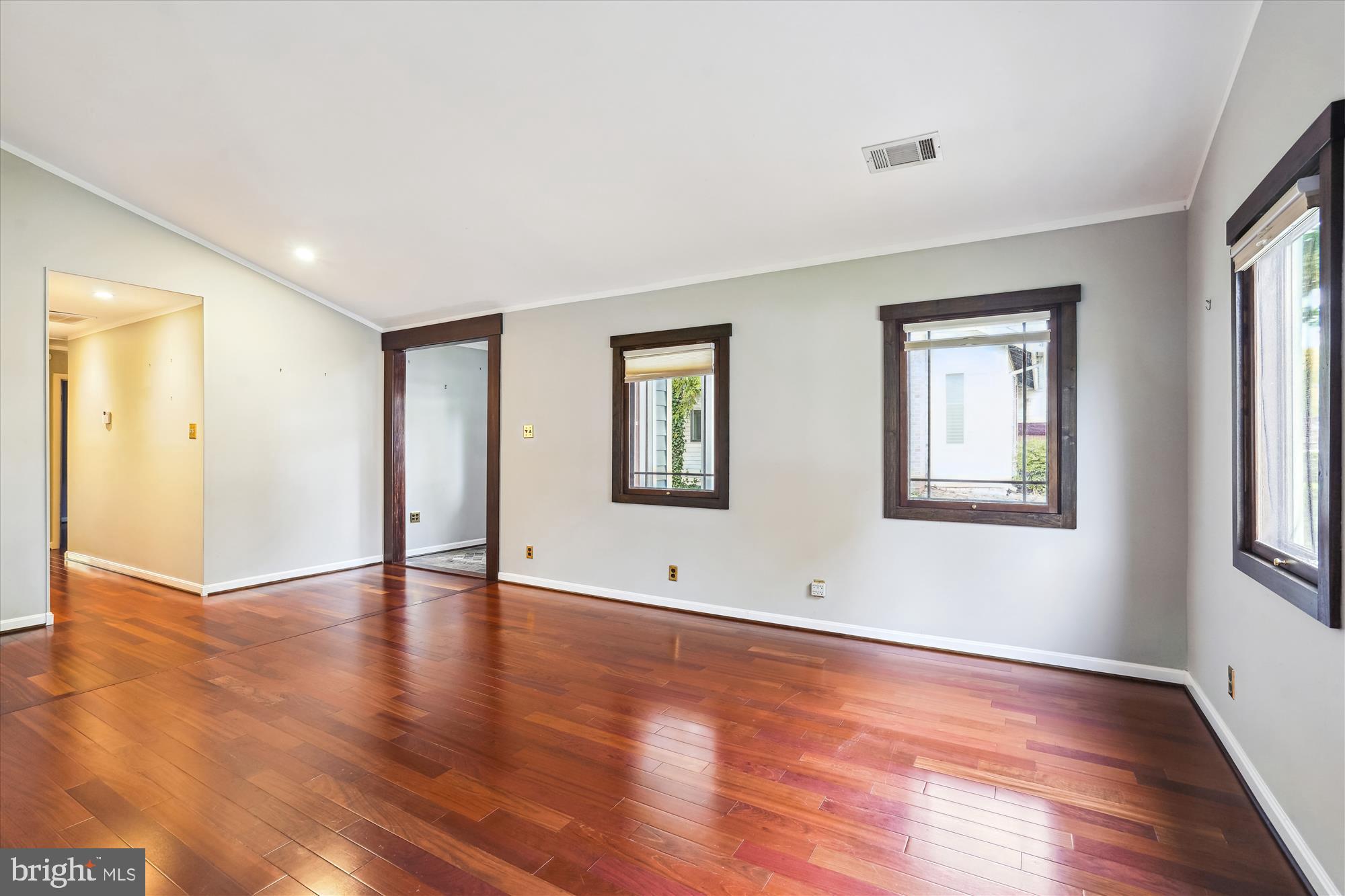 SUGARLAND RUN - Residential Lease