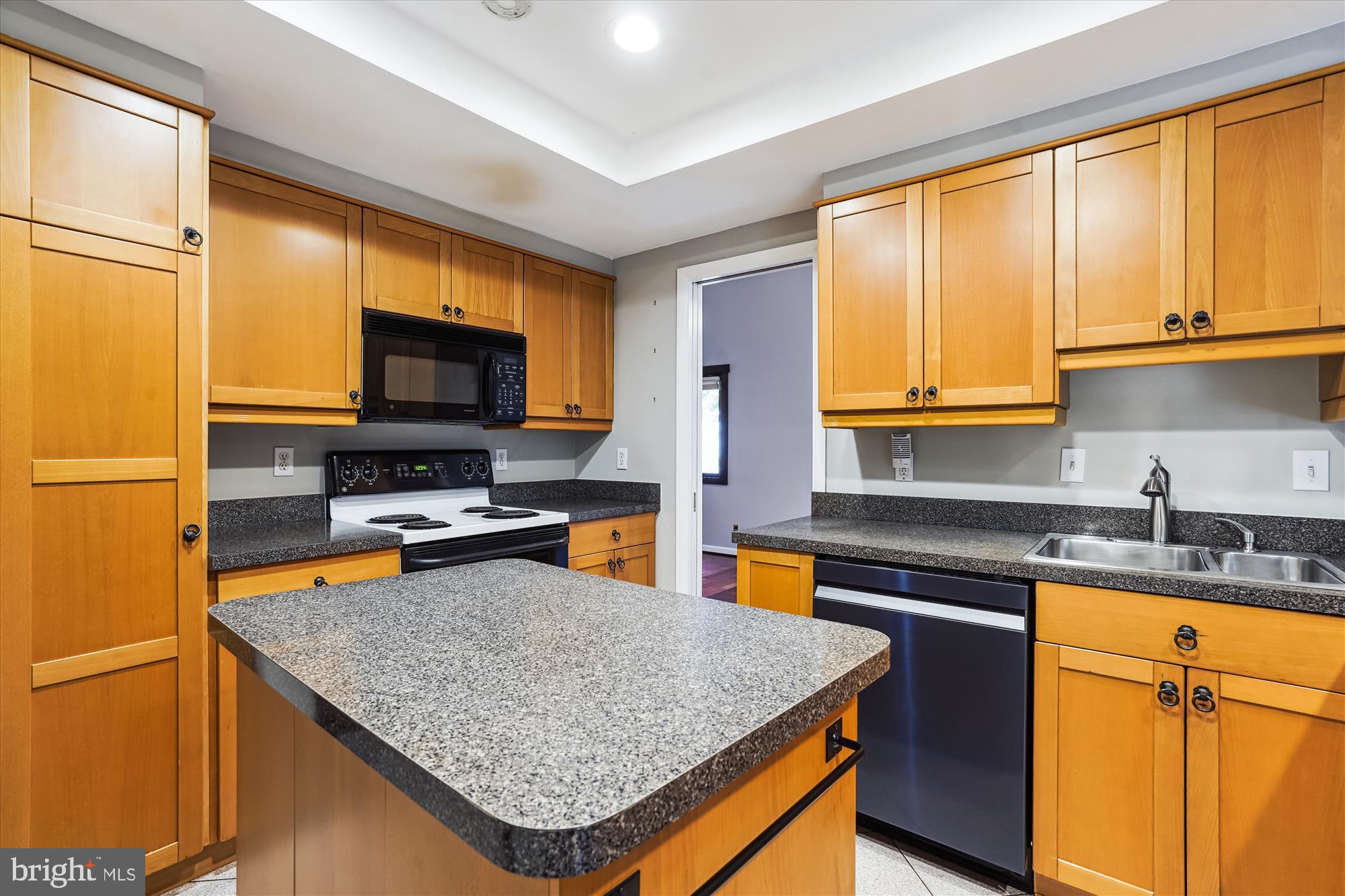 SUGARLAND RUN - Residential Lease