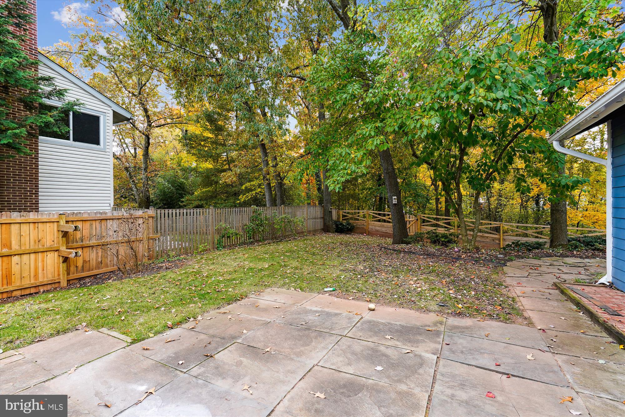 SUGARLAND RUN - Residential Lease