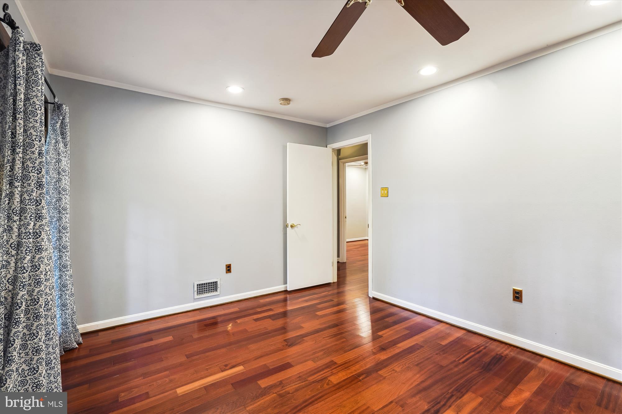 SUGARLAND RUN - Residential Lease