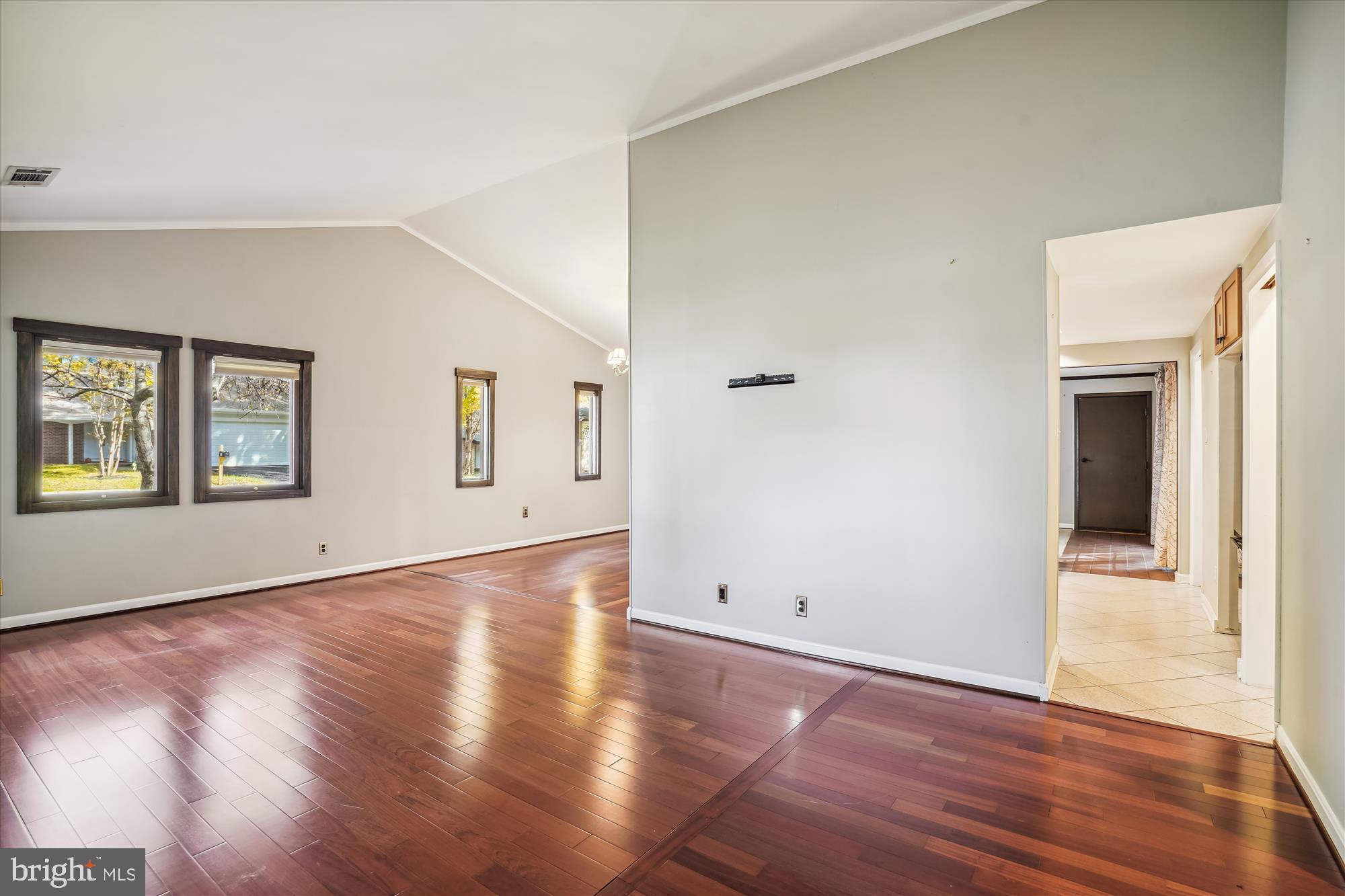 SUGARLAND RUN - Residential Lease