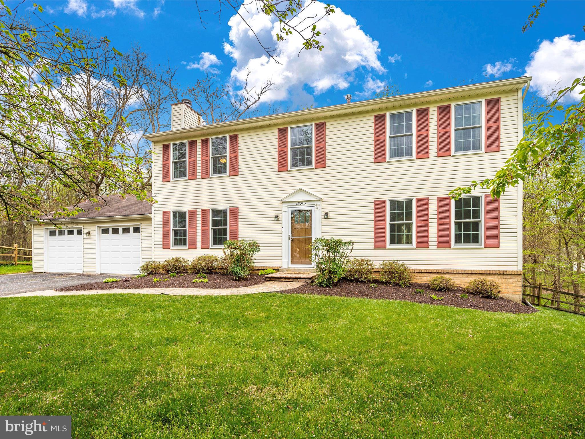 HUNTERS WOODS - Residential