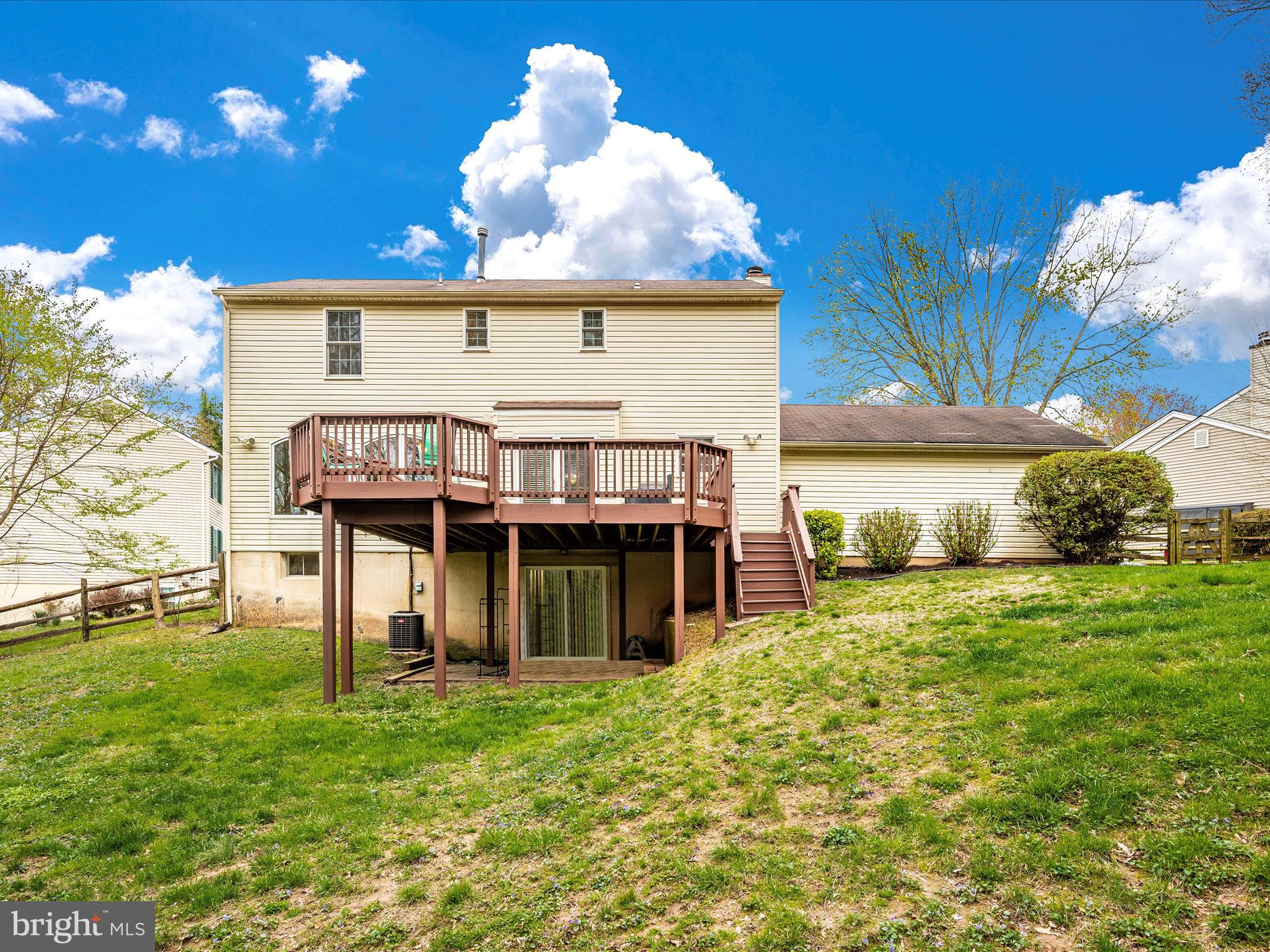 HUNTERS WOODS - Residential