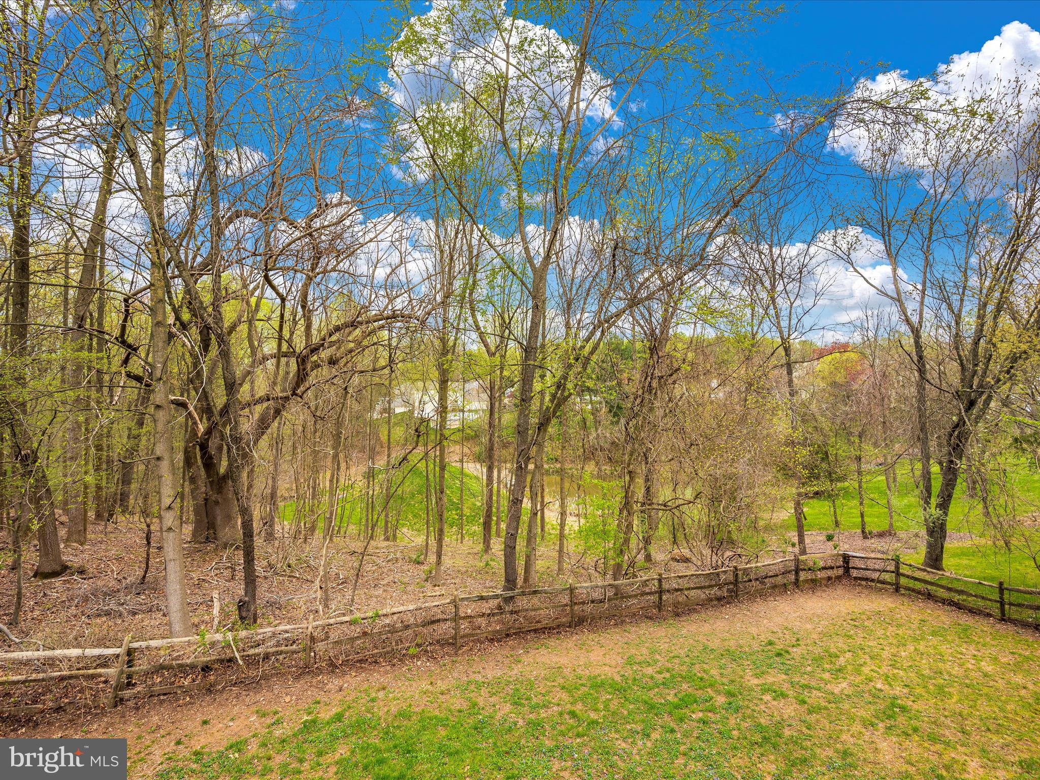 HUNTERS WOODS - Residential