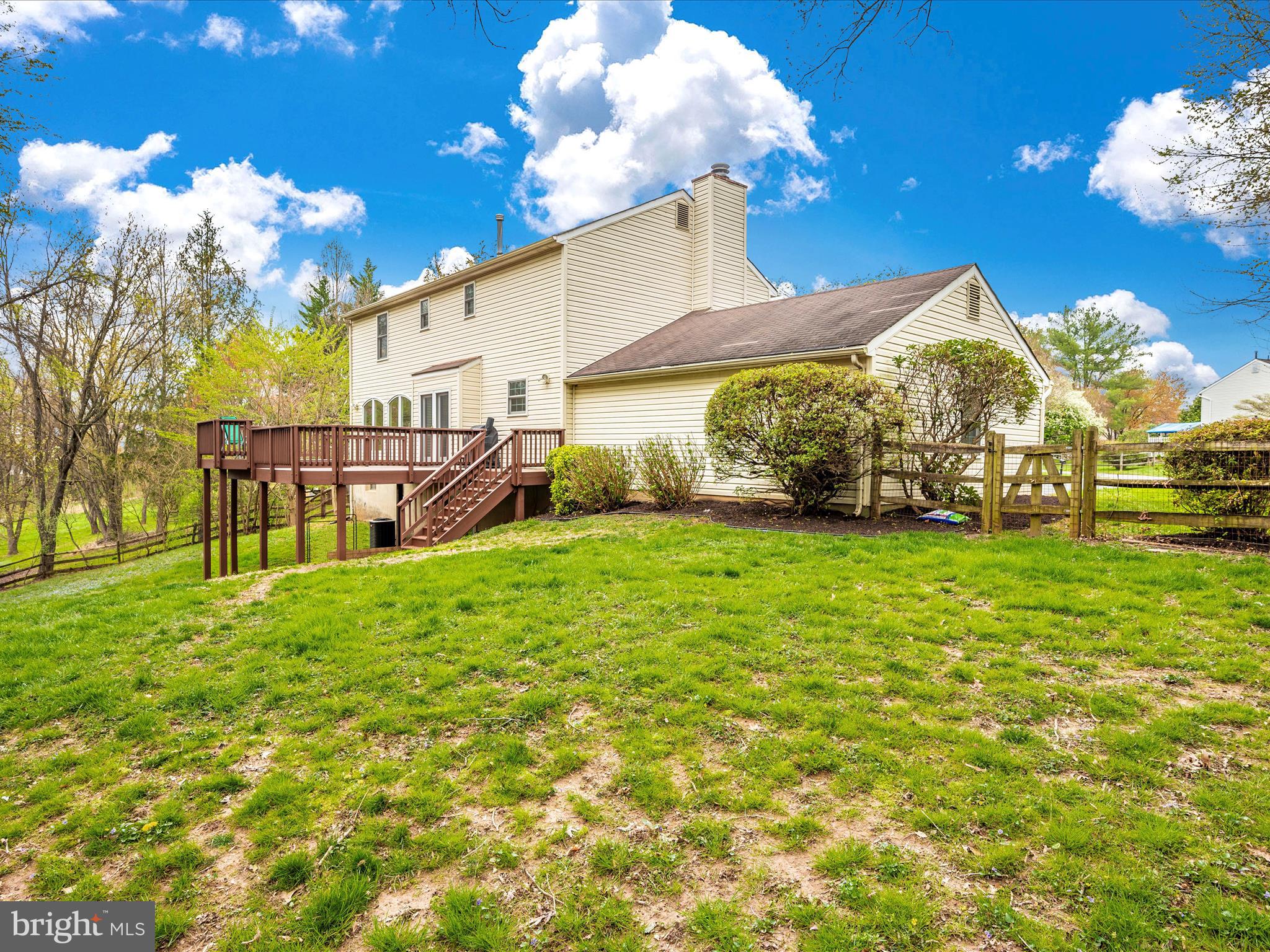 HUNTERS WOODS - Residential